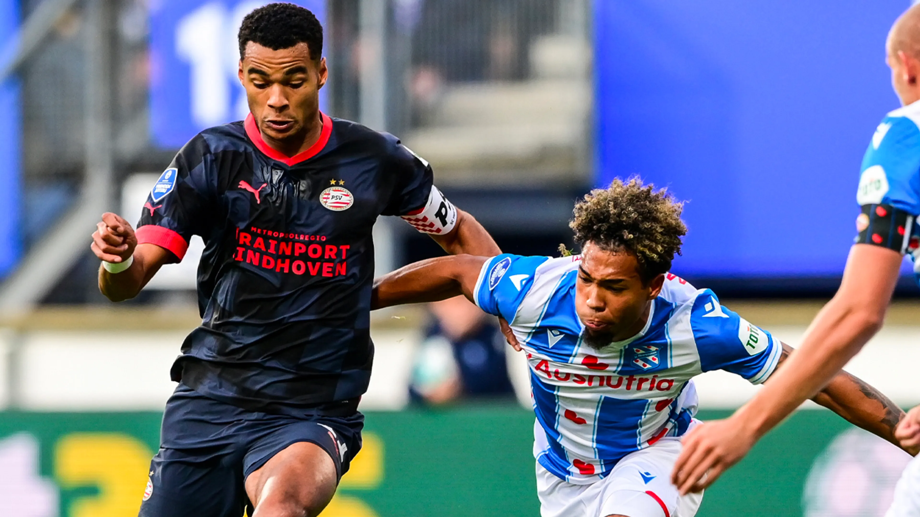 PSV wint eindelijk weer eens duel in de Eredivisie tegen Heerenveen