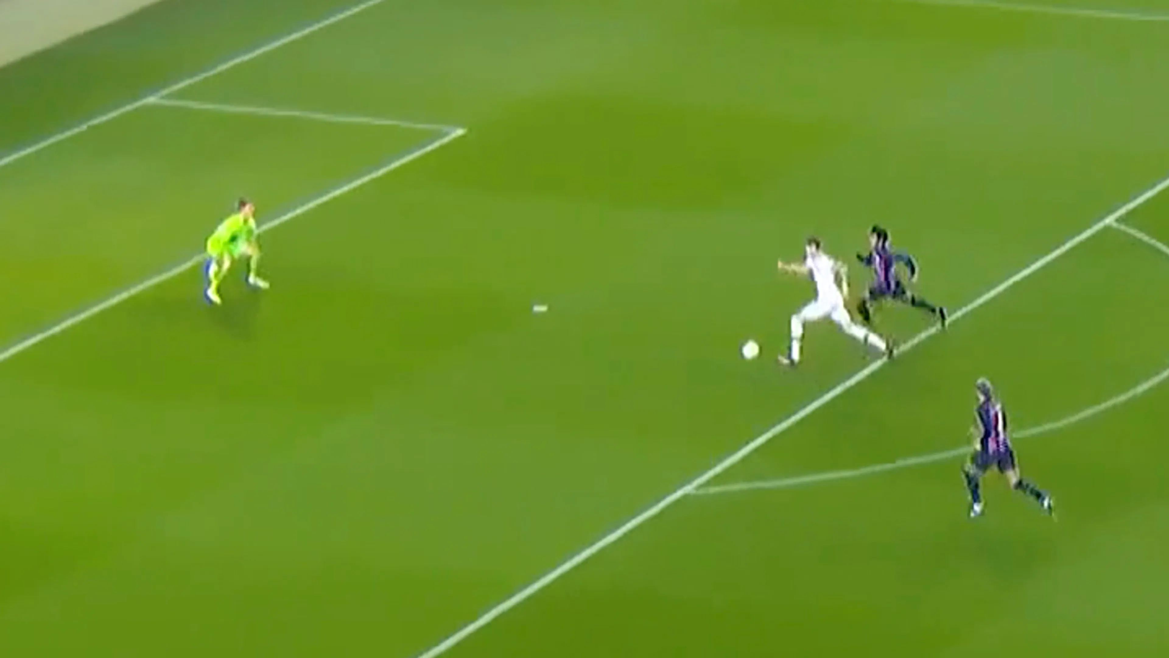 KANS: Wout Weghorst mist grote kans op bezoek bij FC Barcelona