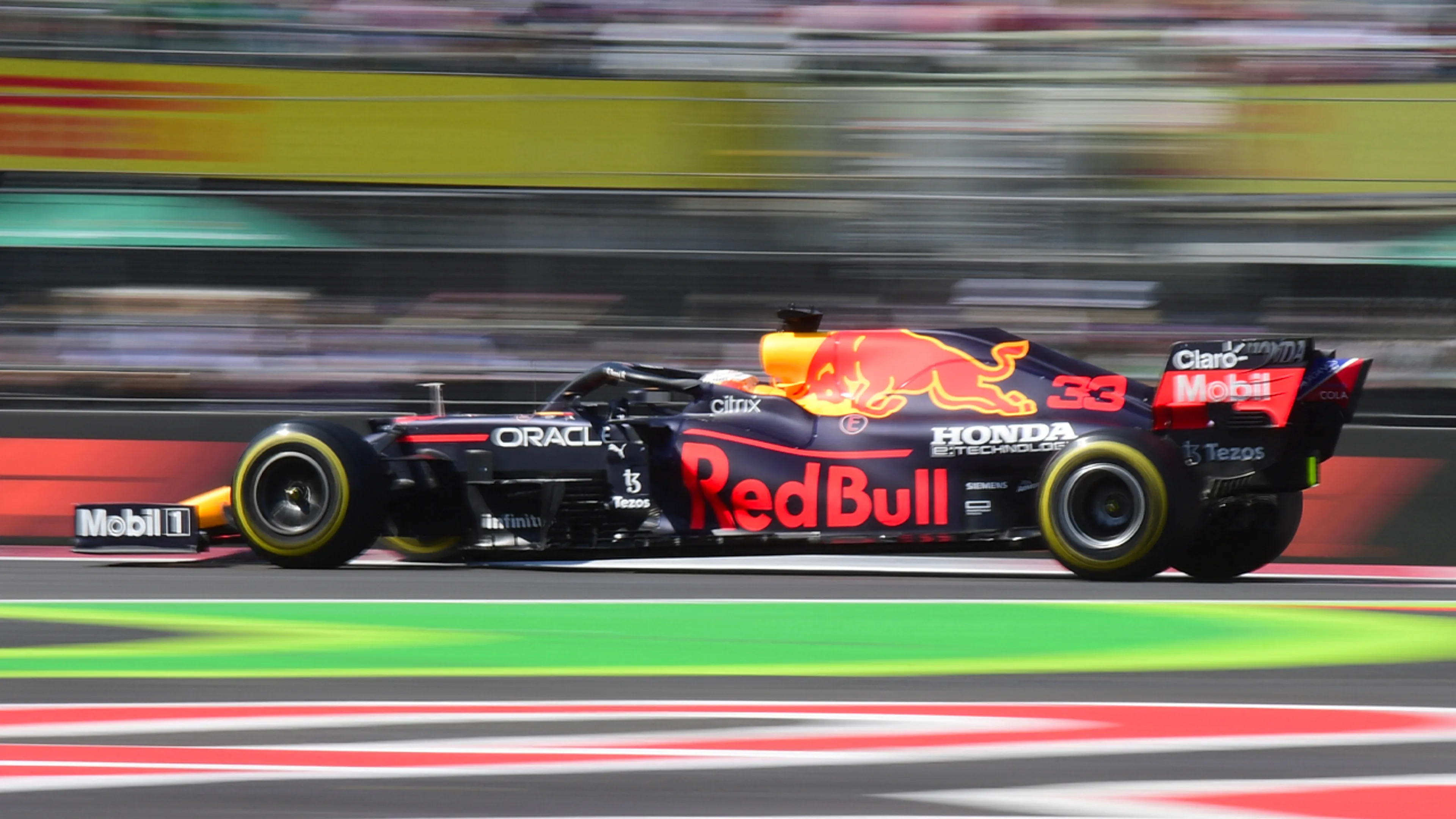OFF-TOPIC: Verstappen met glorieuze zege in Mexico dichter bij wereldtitel