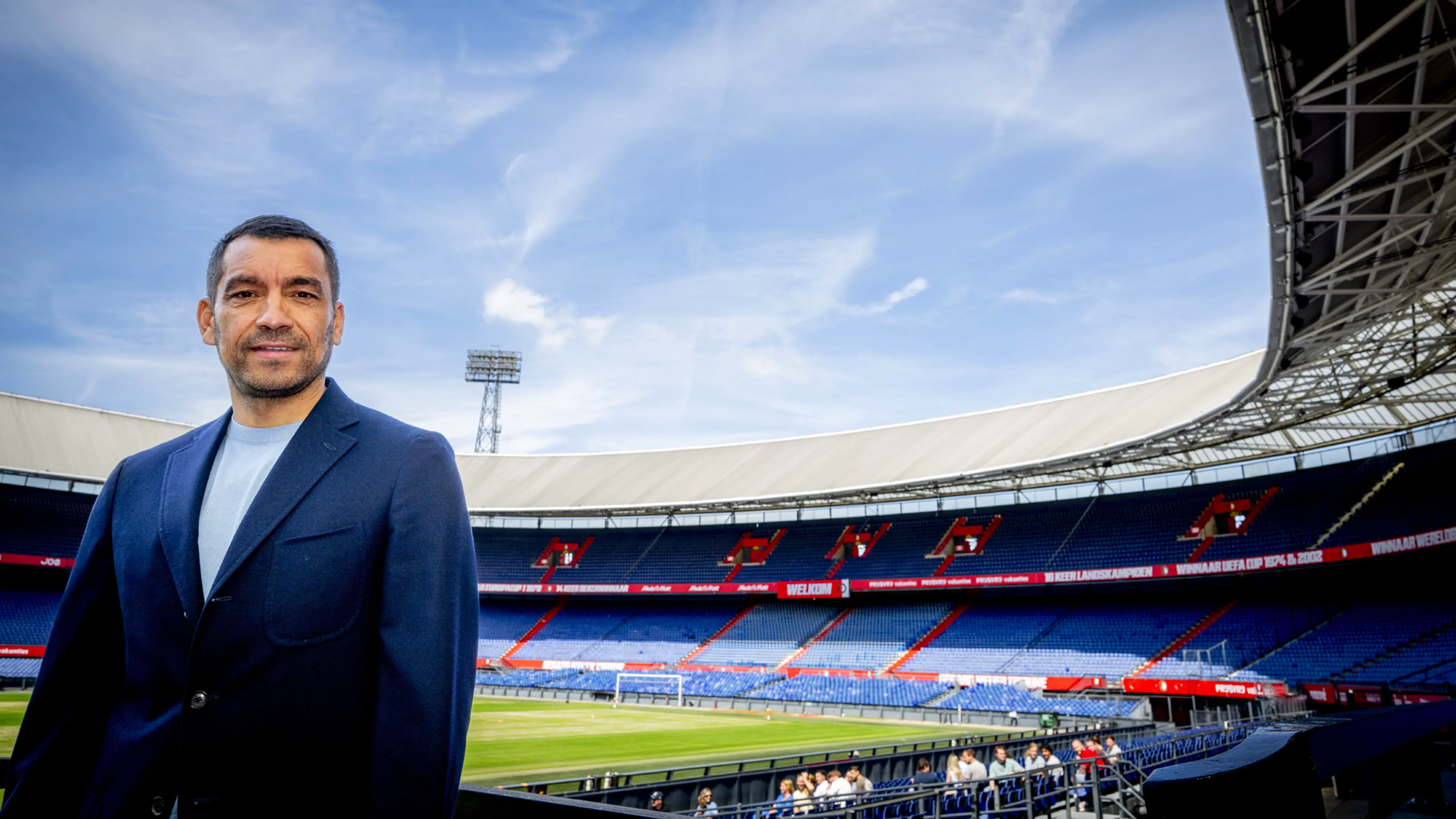 Stadion De Kuip officieel in handen van Feyenoord