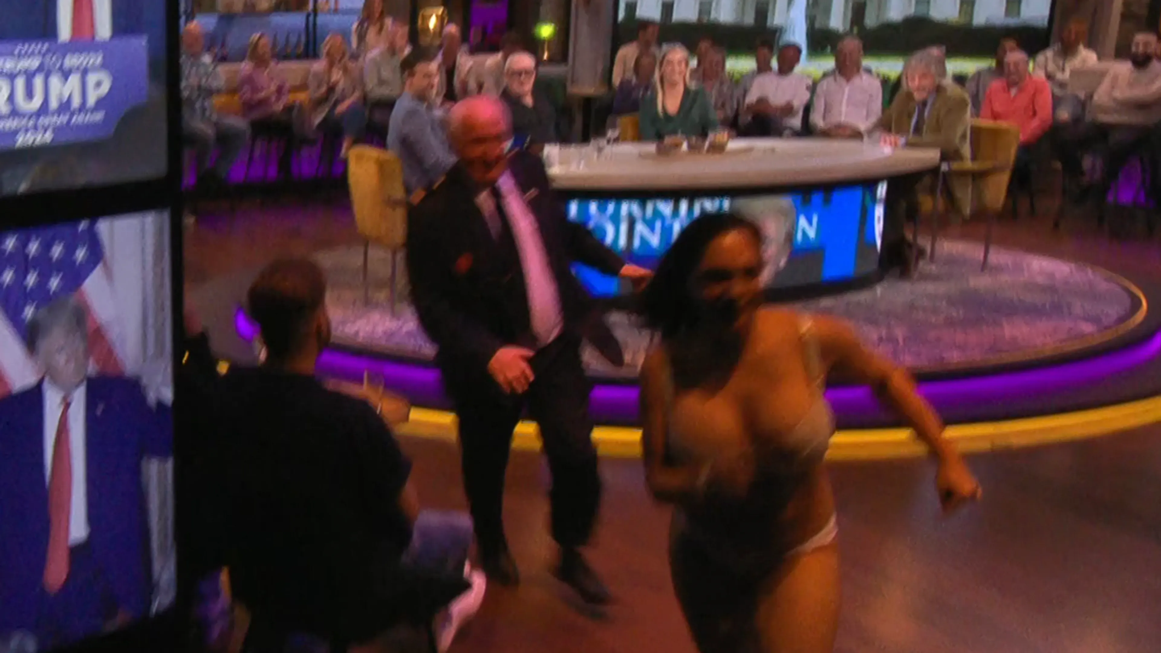 Aflevering Vandaag Inside met Hélène Hendriks, woensdag 16 november 2022
