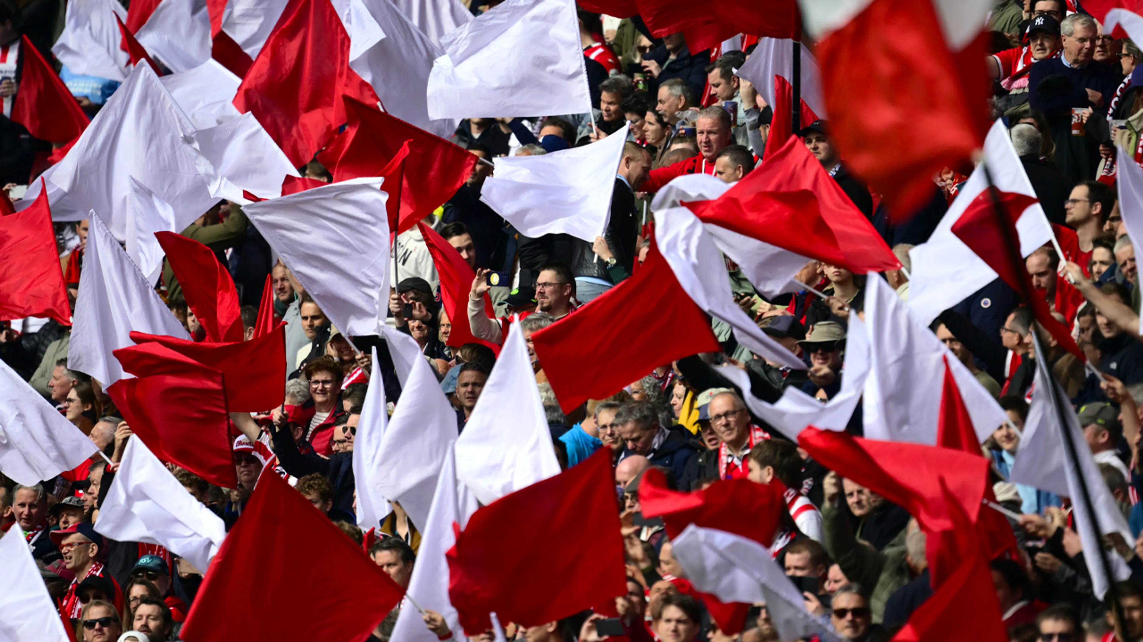 PSV onder voetbalfans nu favoriet voor landskampioenschap