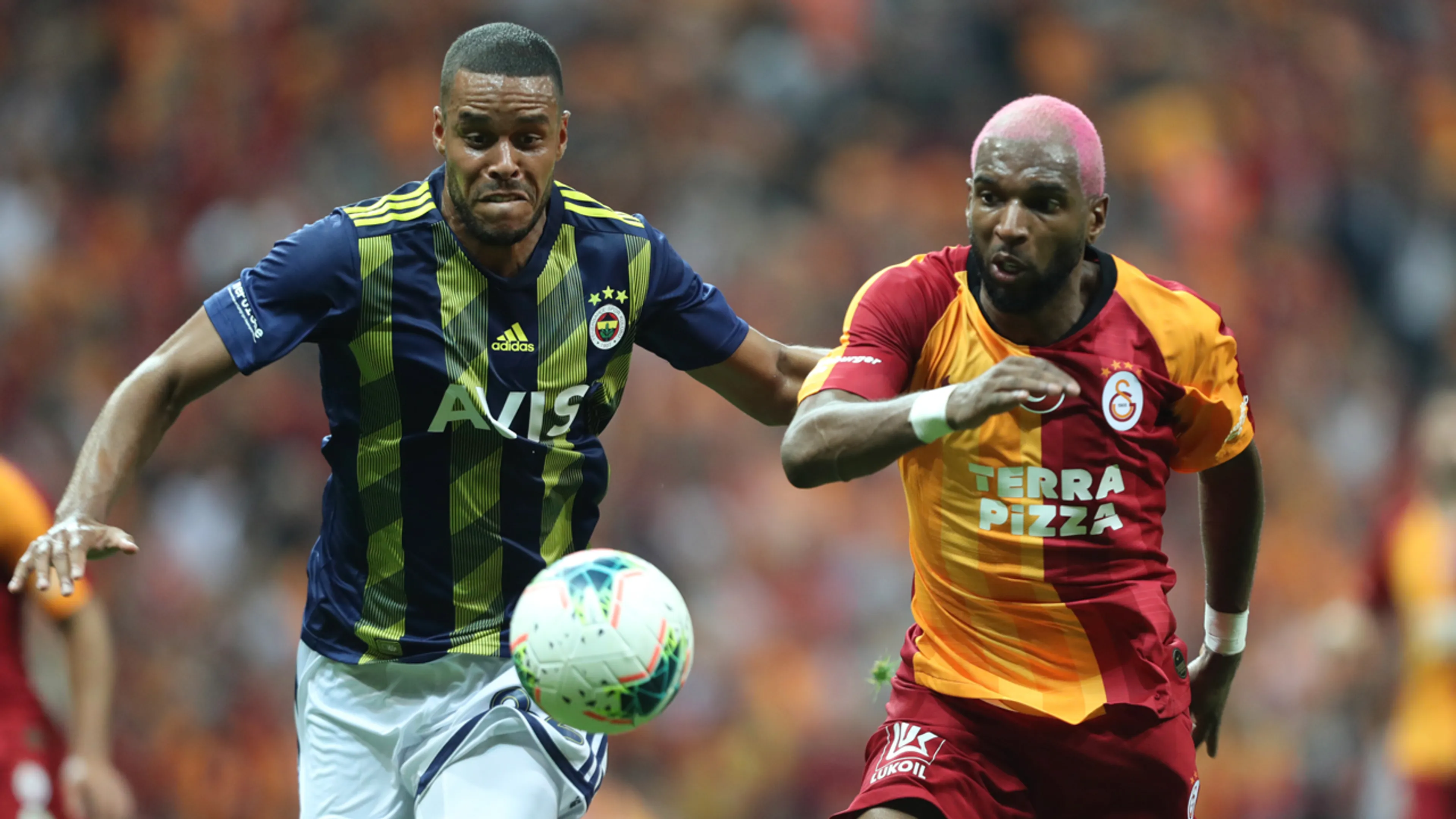 Derby van Istanbul zonder doelpunten