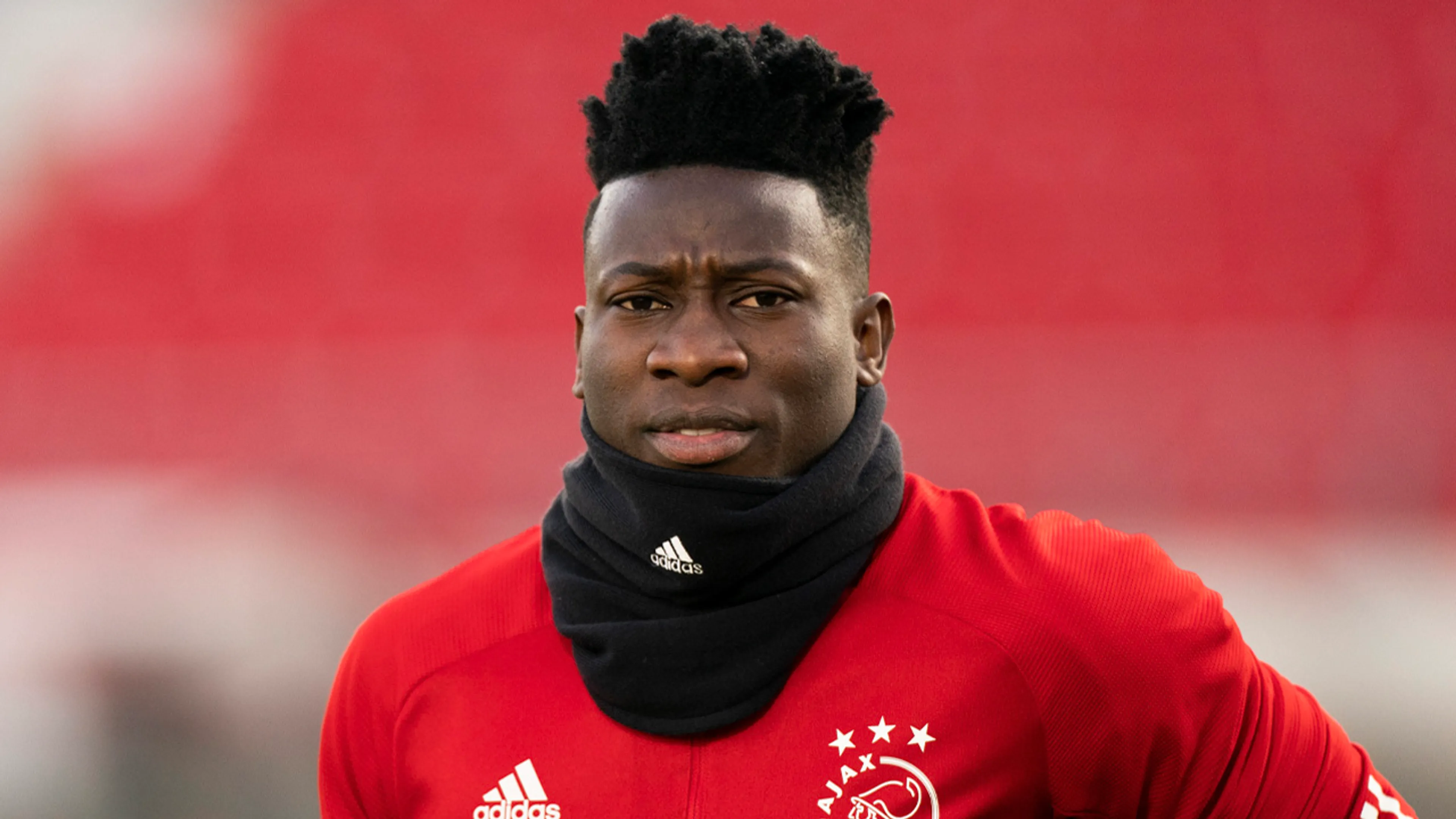 Fluitconcert klinkt in Johan Cruijff Arena bij omroepen naam Onana