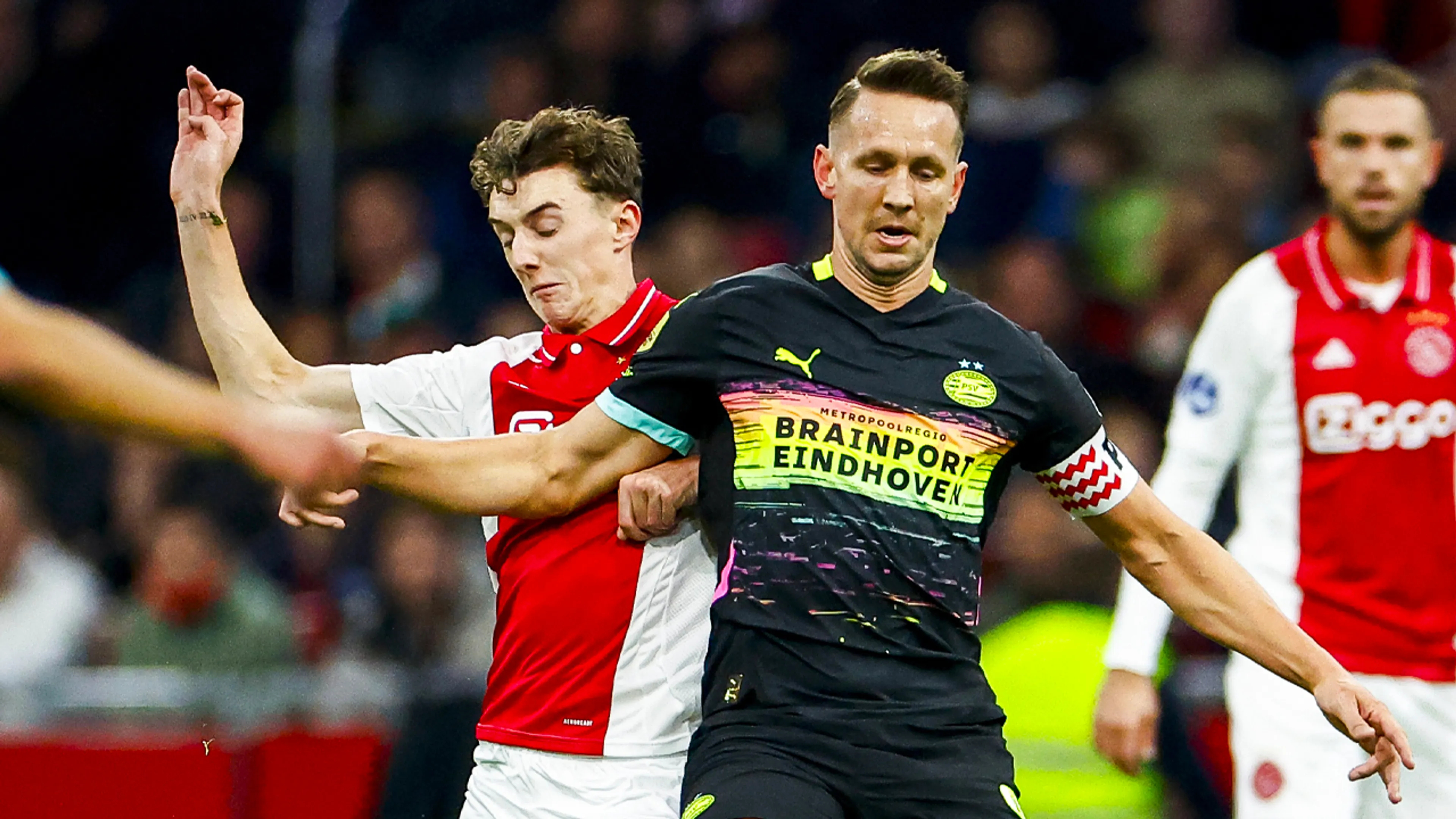 KNVB maakt scheidsrechter voor topper tussen PSV en Ajax bekend