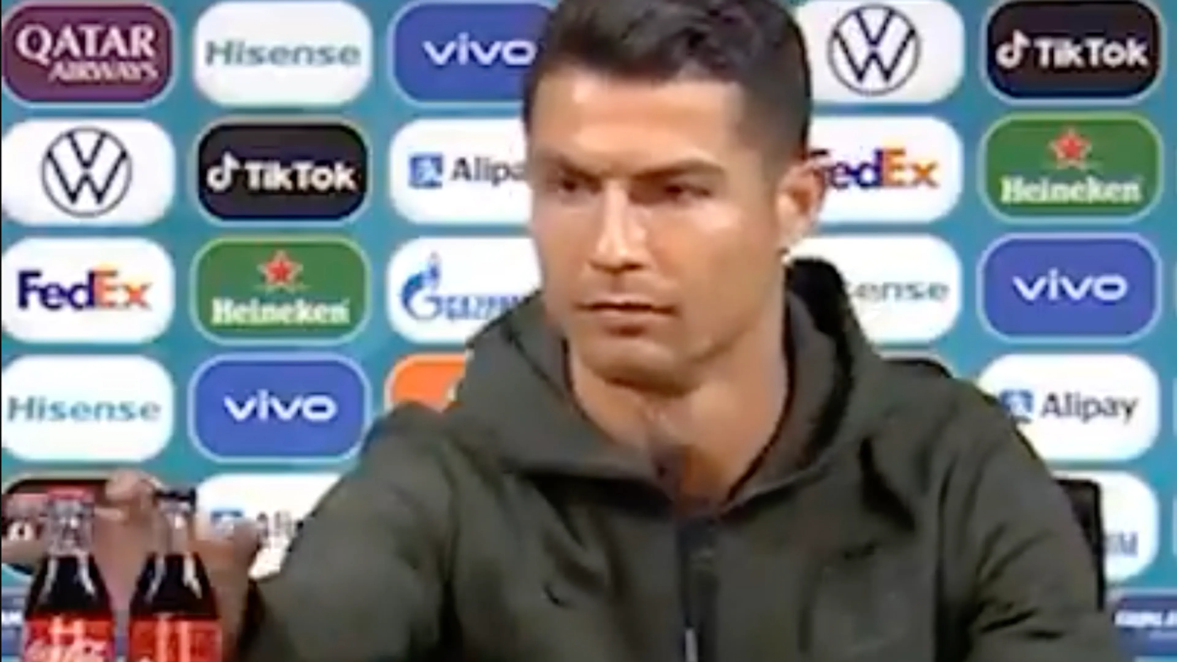 'Waarde Coca Cola daalt met miljarden door actie Ronaldo'