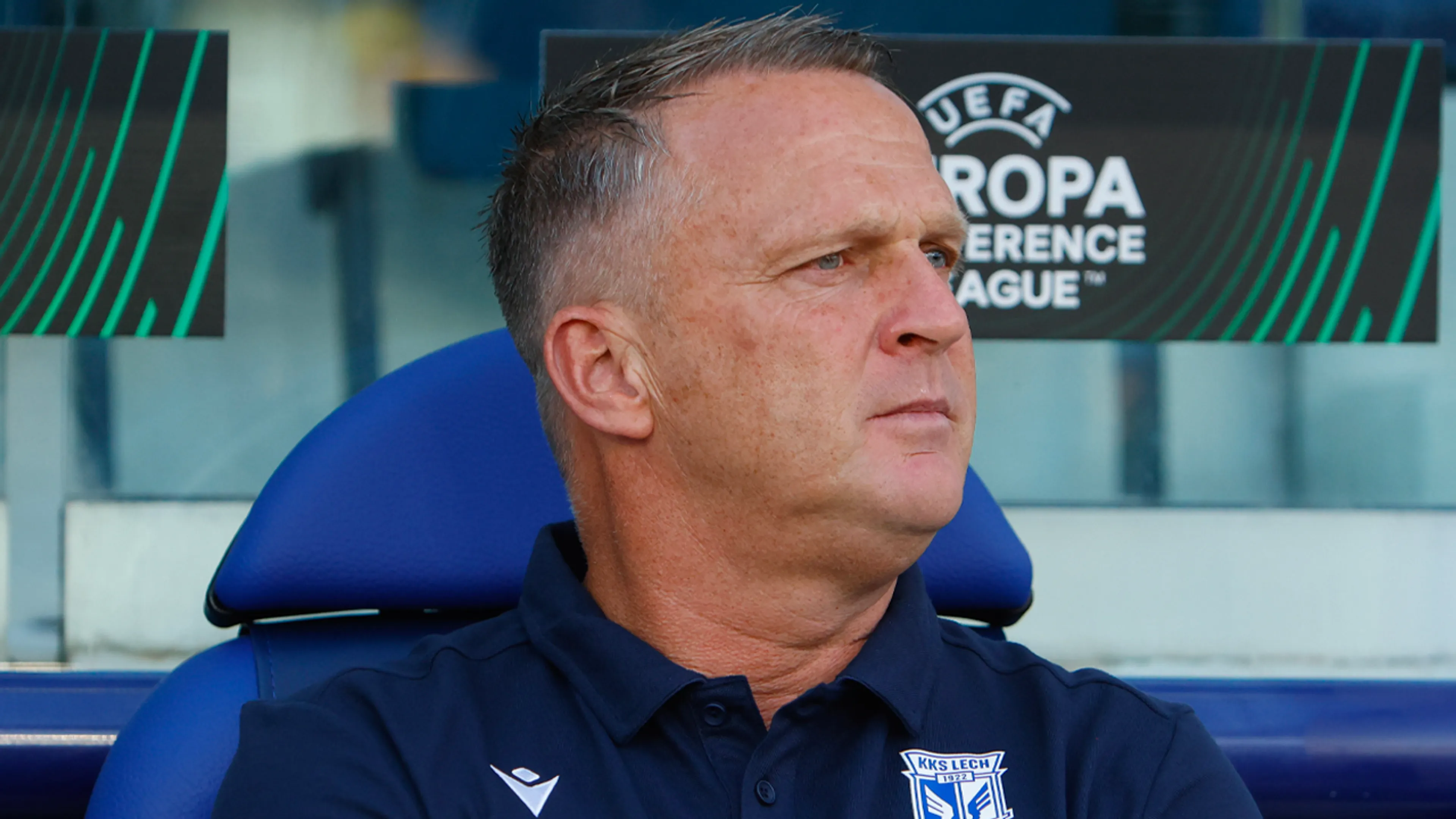 'John van den Brom topkandidaat voor trainerspositie in Nederland'