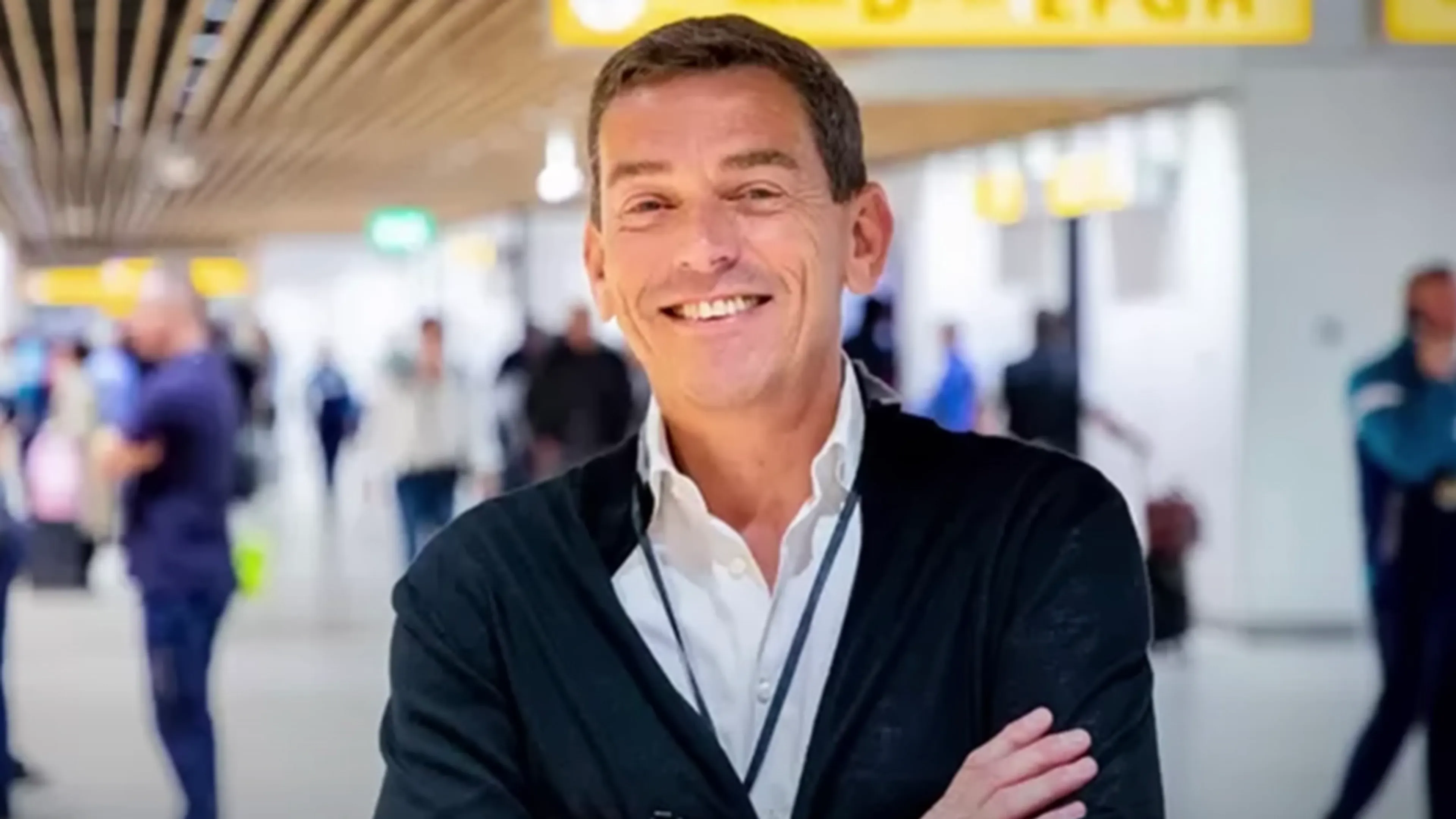 Schiphol-baas Sondag over actie Greenpeace: 'Wees welkom, hou het netjes'