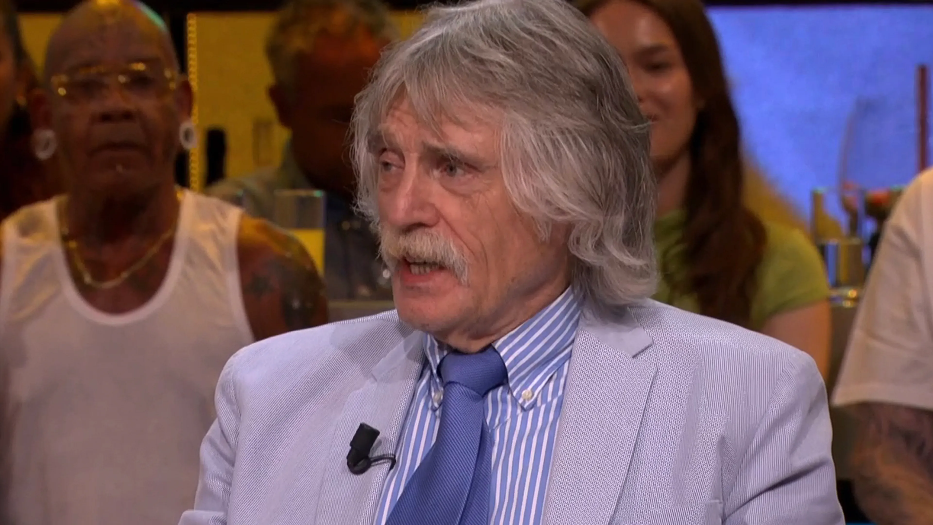 Johan Derksen prijst locoburgemeester: 'Hem is een geweldig oor aangenaaid door D66'
