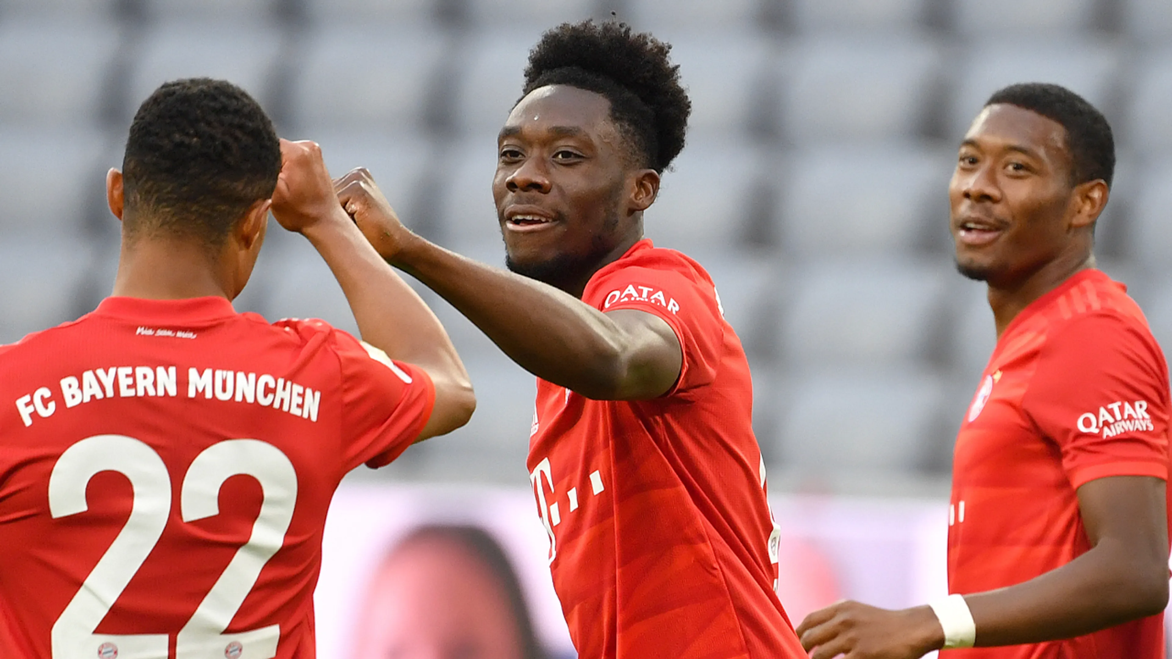 Alphonso Davies verkozen tot Talent van het jaar in Bundesliga