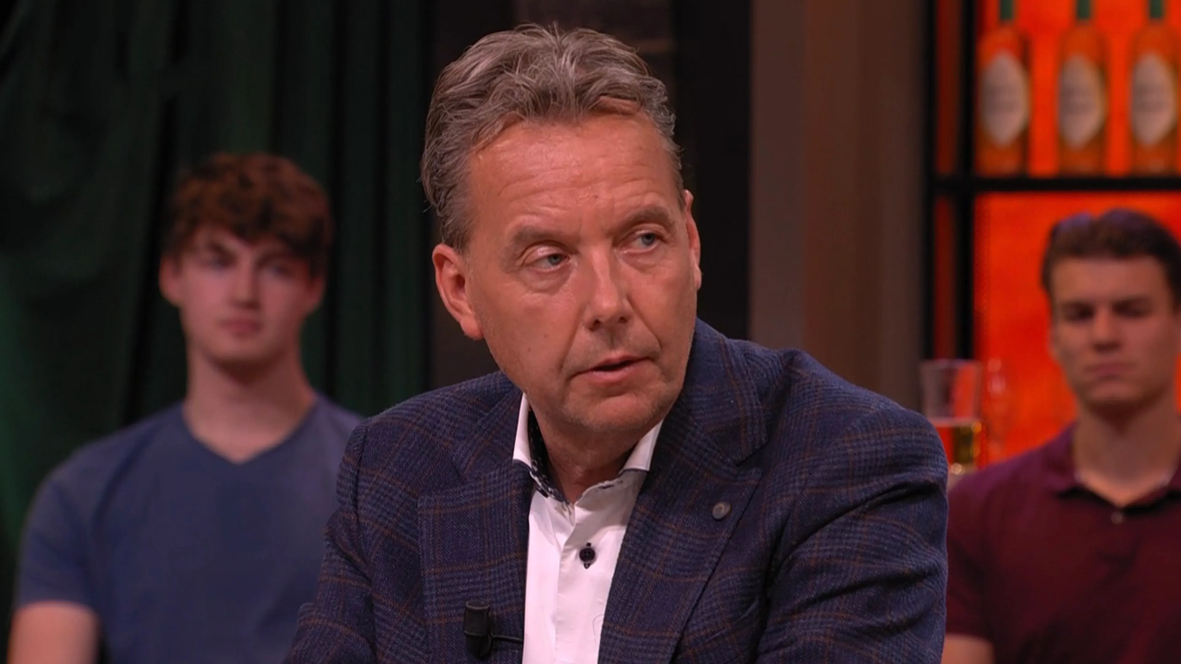 Valentijn kritisch op Ajax: 'Johan Cruijff draait zich om in zijn graf'