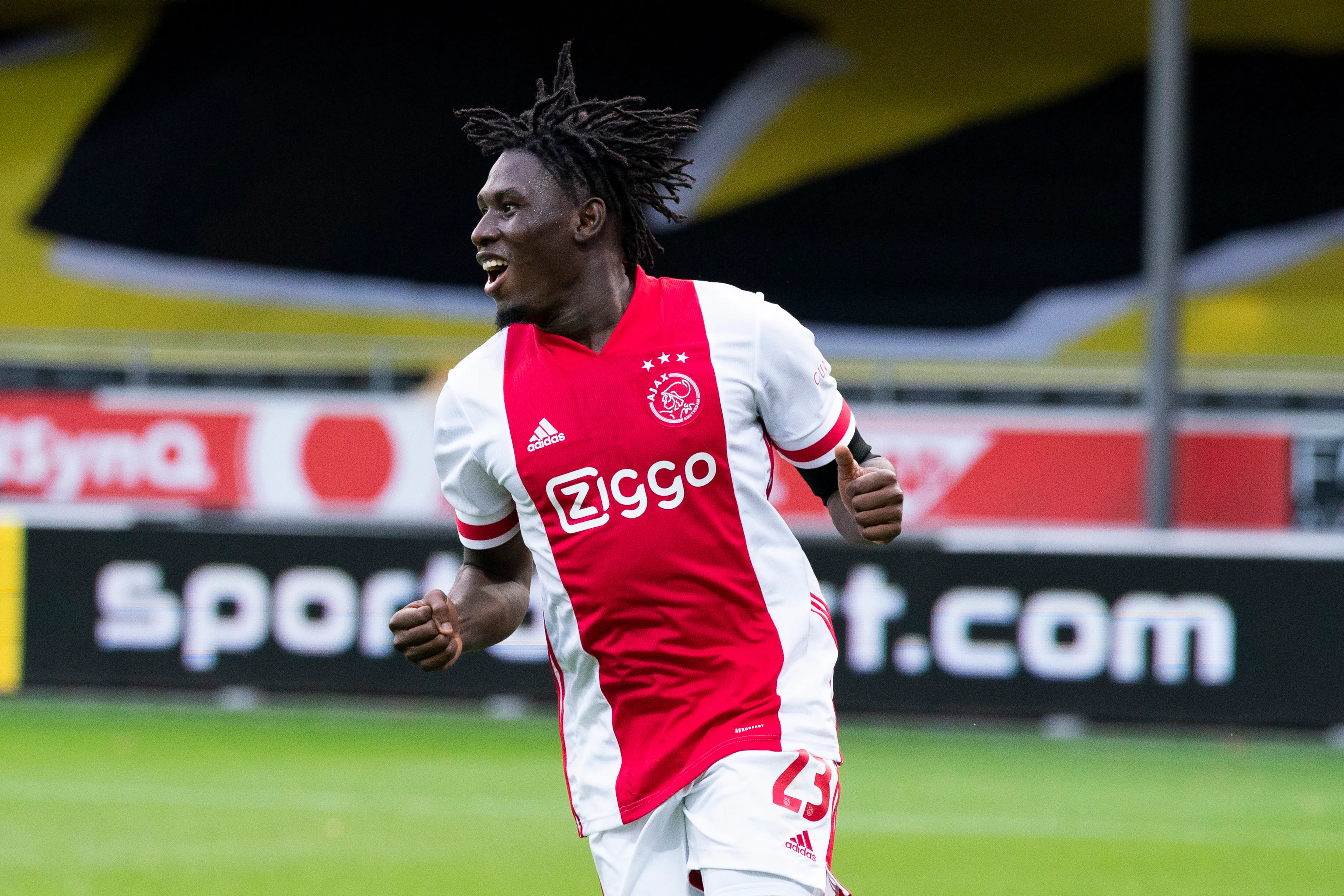 Ajax viert grootste score ooit in eredivisie: 0-13