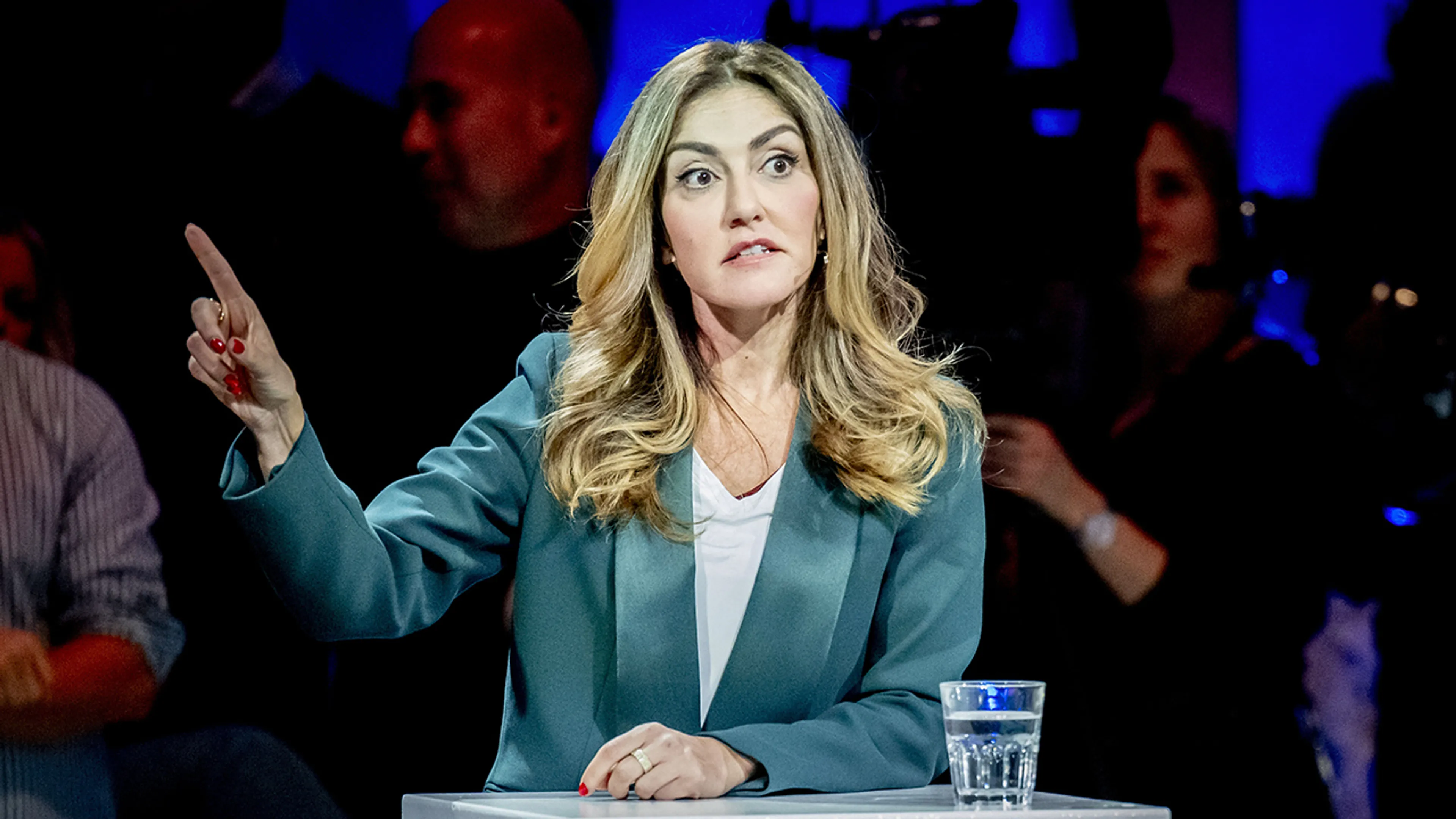 Yeşilgöz herhaalt: VVD niet in centrumrechts kabinet, wel gedogen