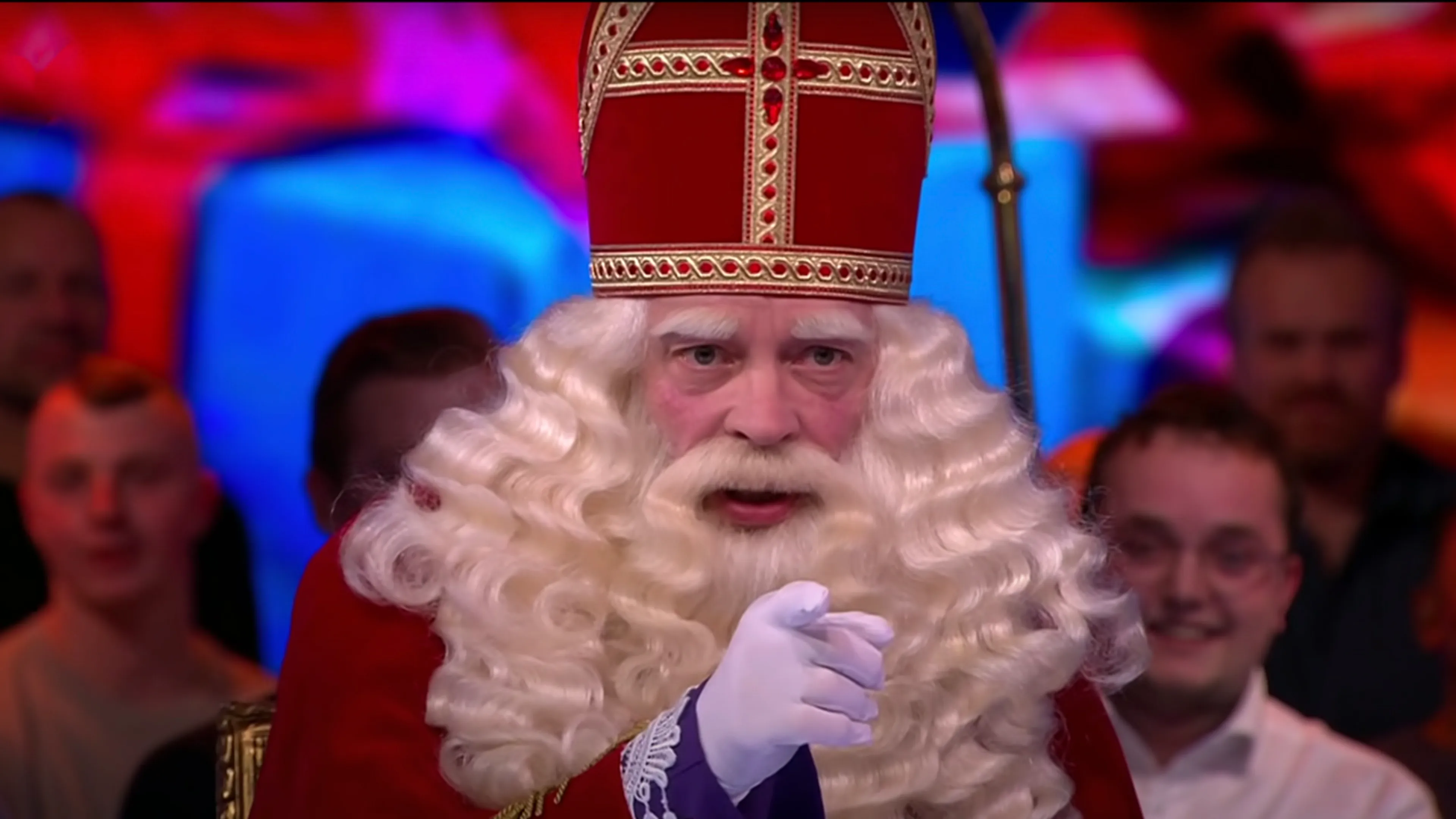 CLASSIC! Sinterklaas terug bij Veronica Inside: 'Ouwe smeerpijp!'