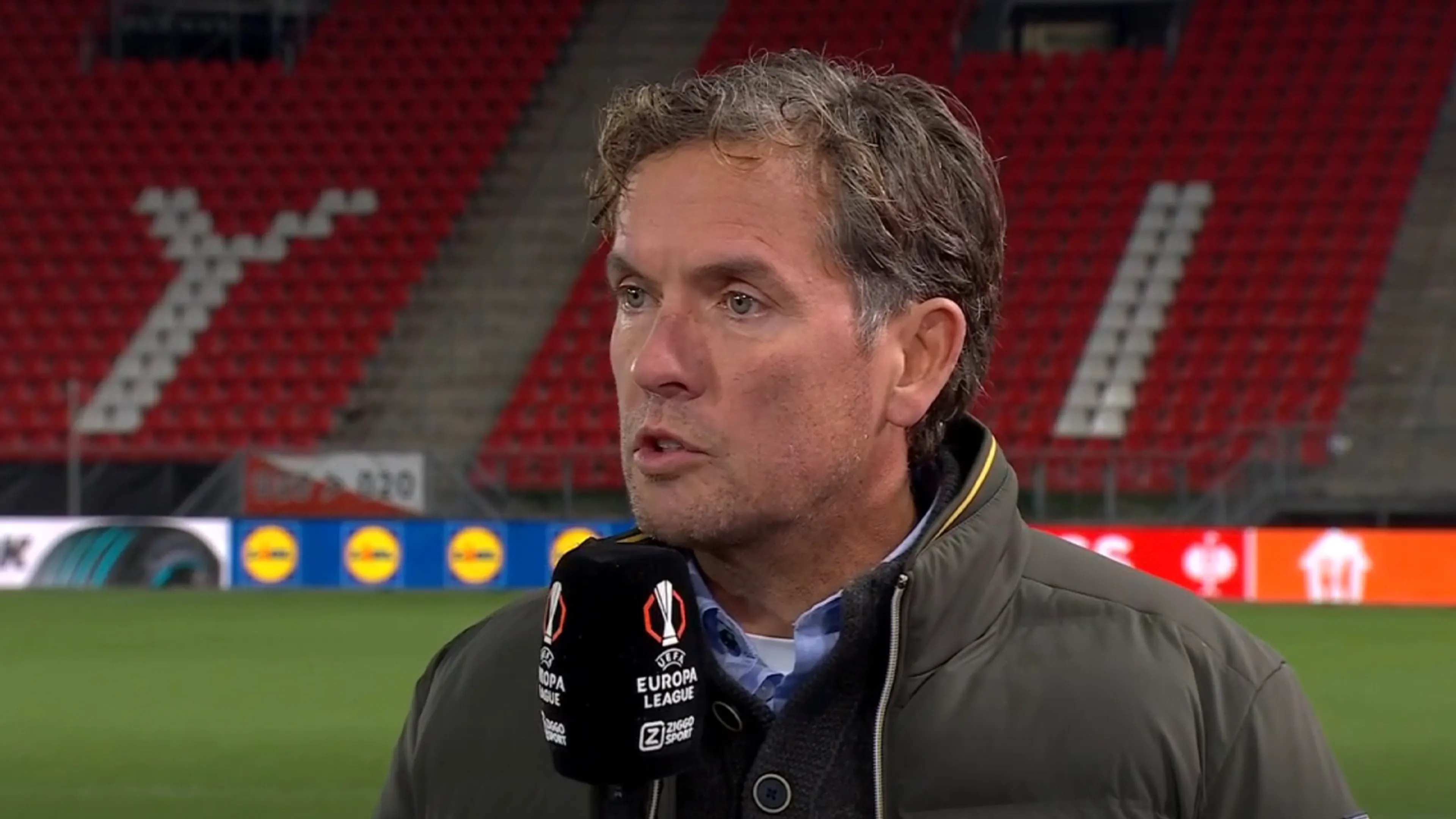 Alex Pastoor nieuwe trainer Ajax? ‘Ik zou niet direct ‘nee’ zeggen…’