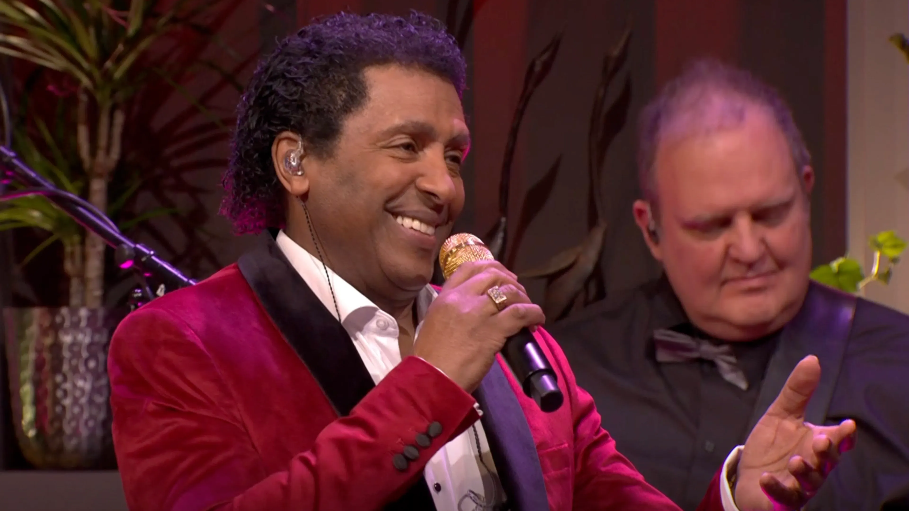 The Lou Rawls Experience opent De Oranjezondag met 'See You When I Get There'