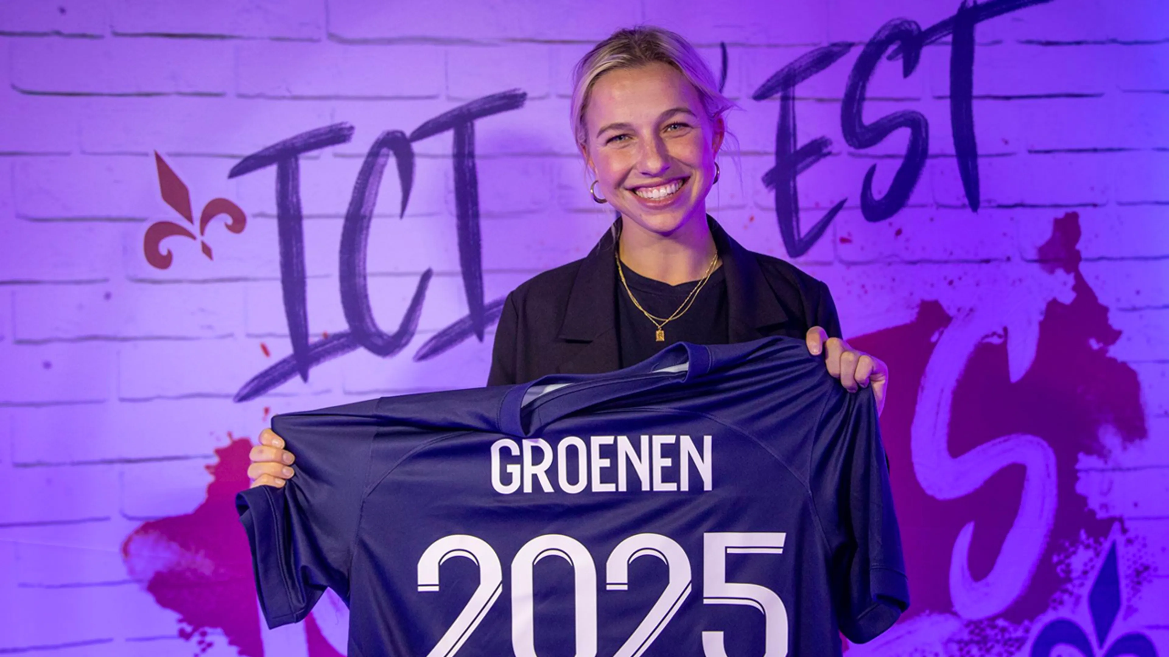 Groenen na transfer officieel duurste Nederlandse voetbalster ooit