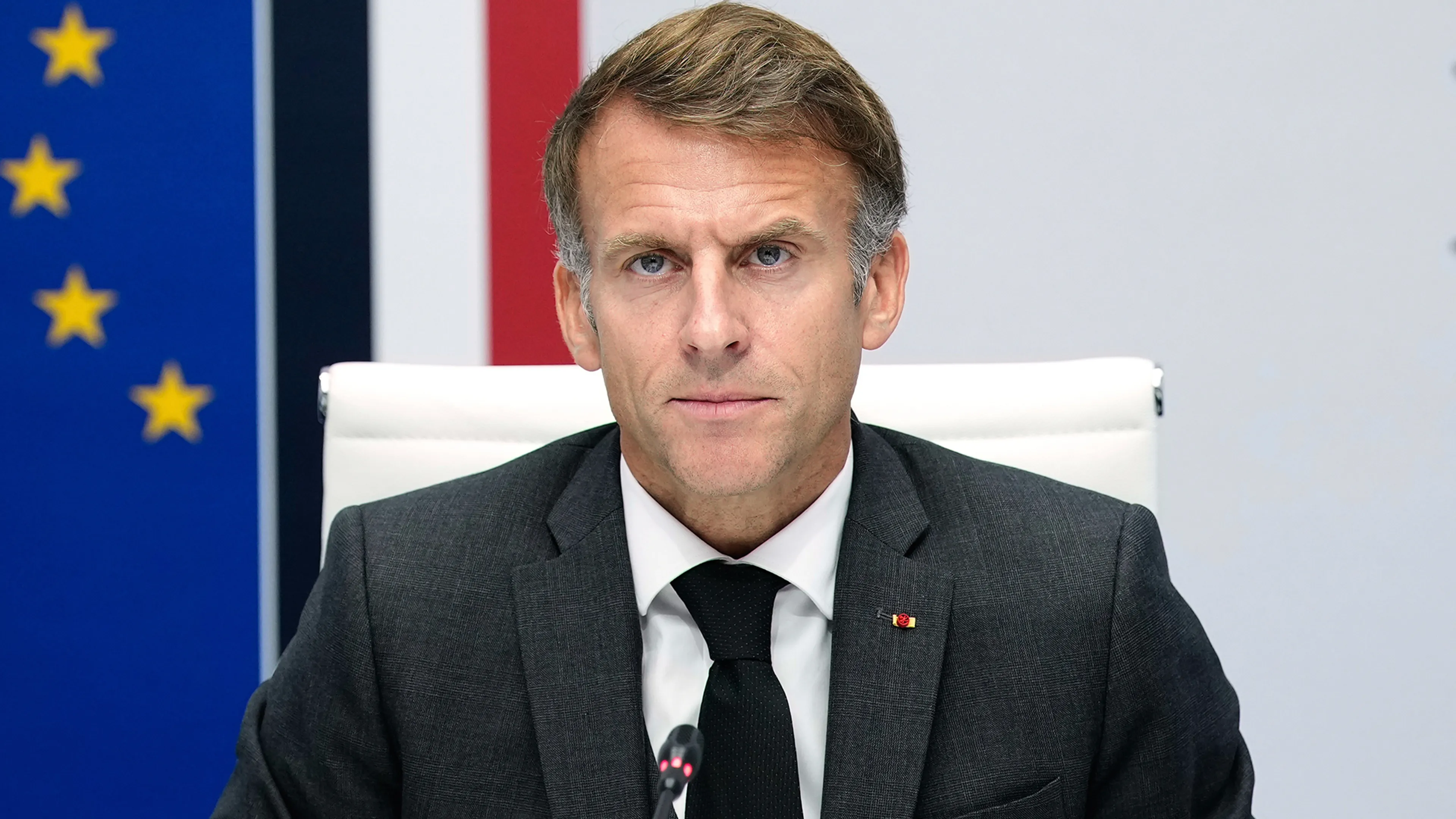 Franse president Macron grijpt in na rellen: alleen vakbonden mogen nog demonstreren