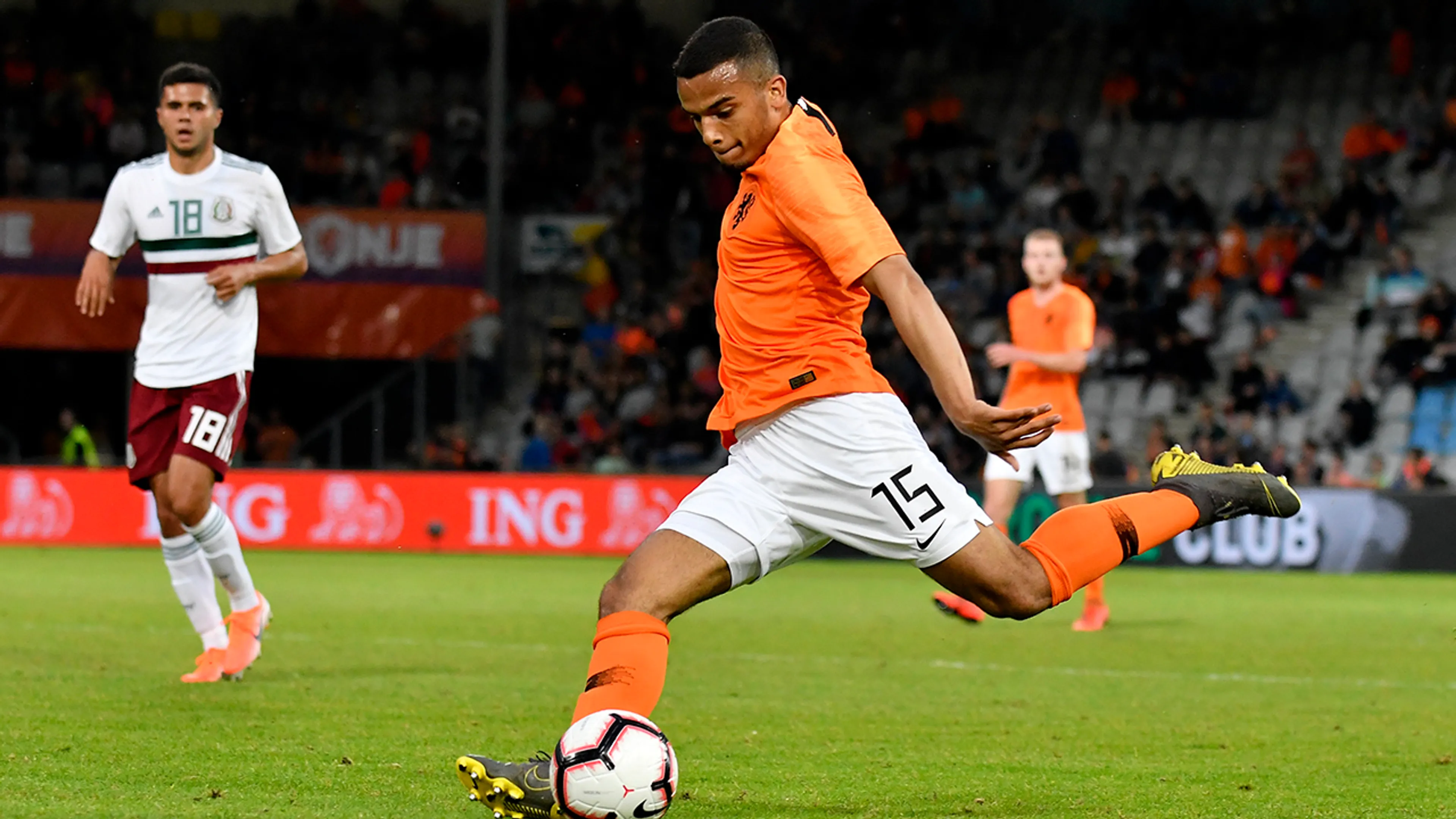 Drie debutanten in definitieve Oranje-selectie