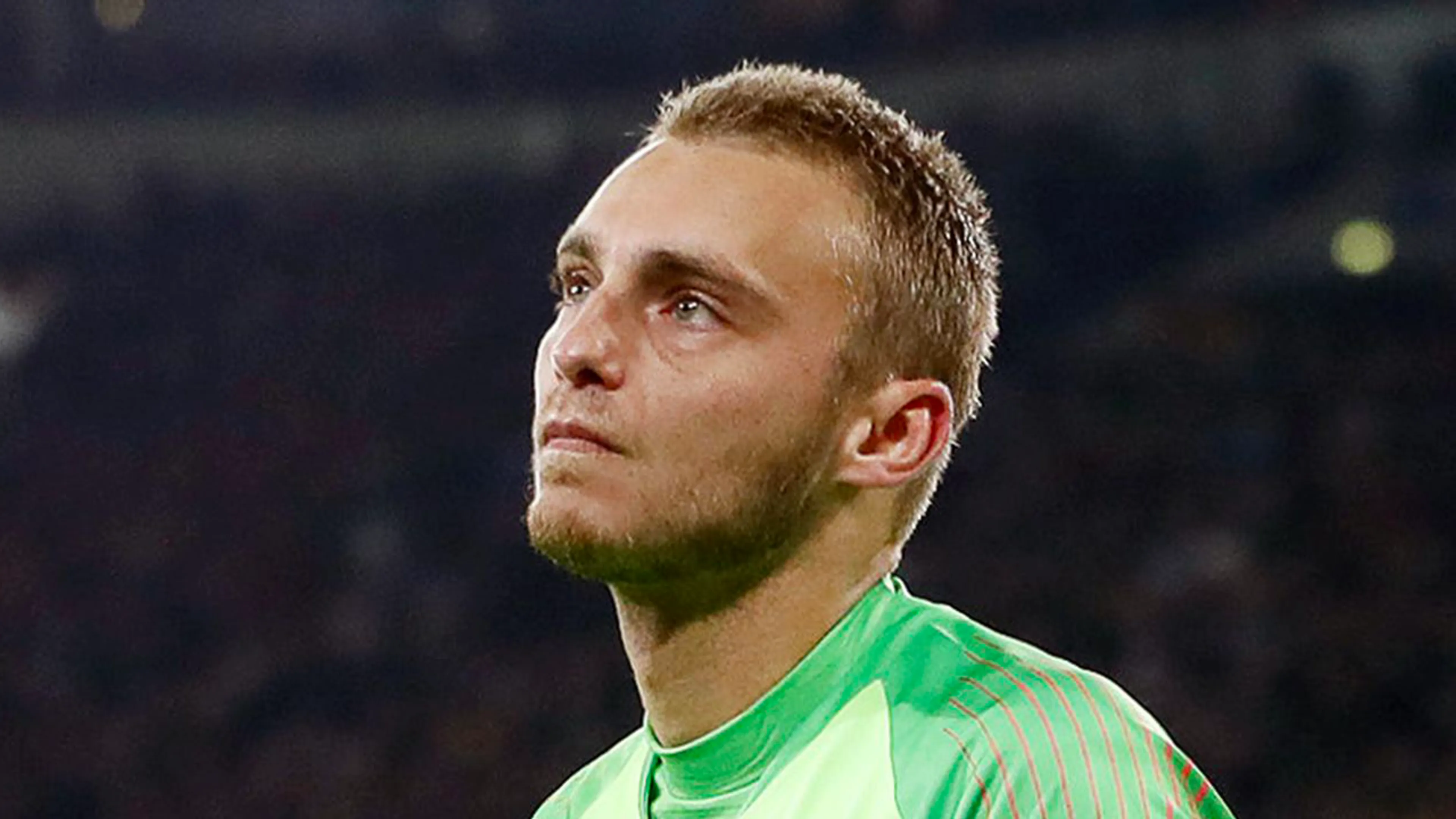 Valencia verspeelt punten in blessuretijd, Cillessen gepasseerd door penalty
