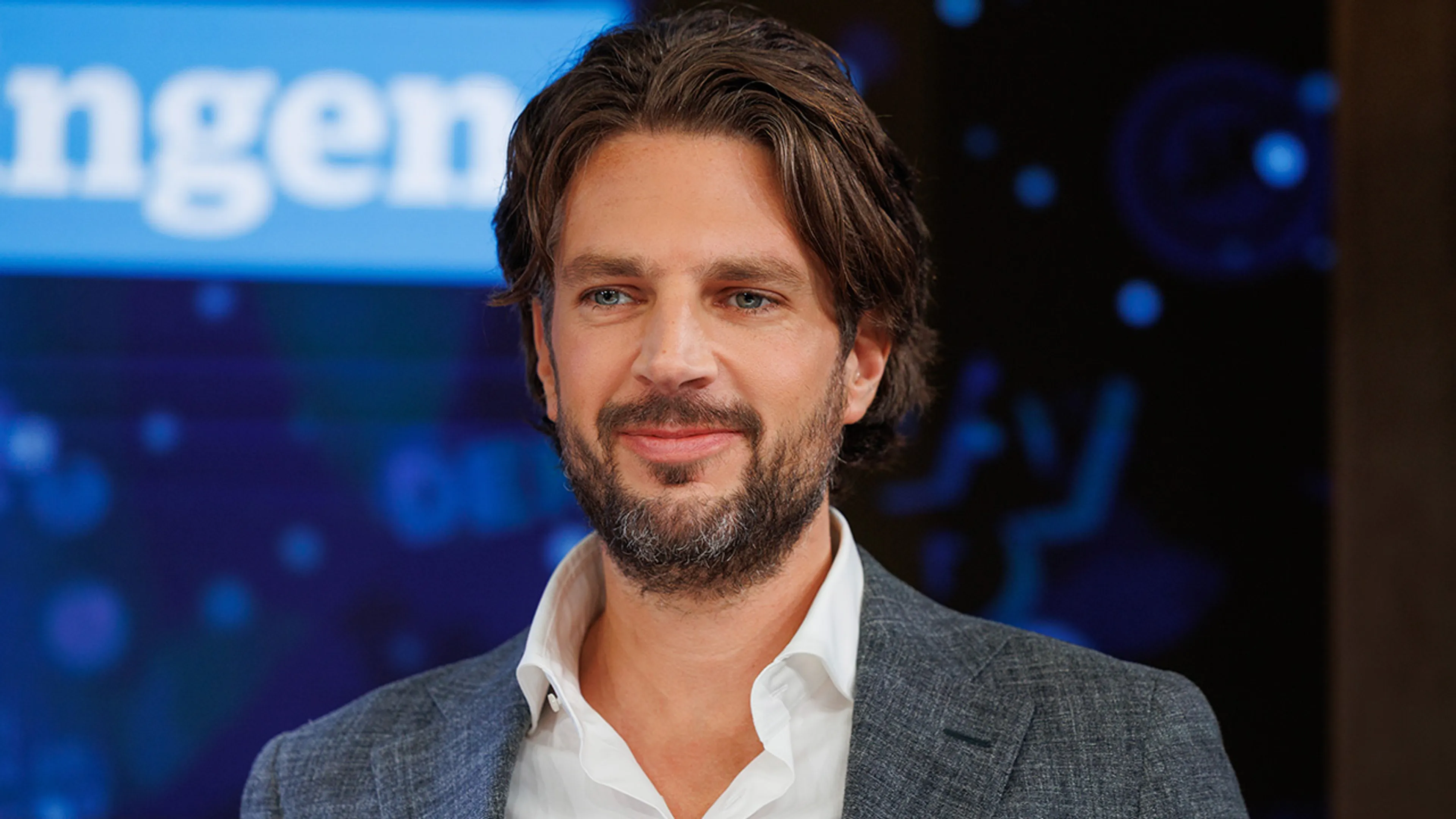 Renze Klamer kijkt uit naar vervangende talkshow RTL Tonight: 'Zie jullie graag na de zomer!'