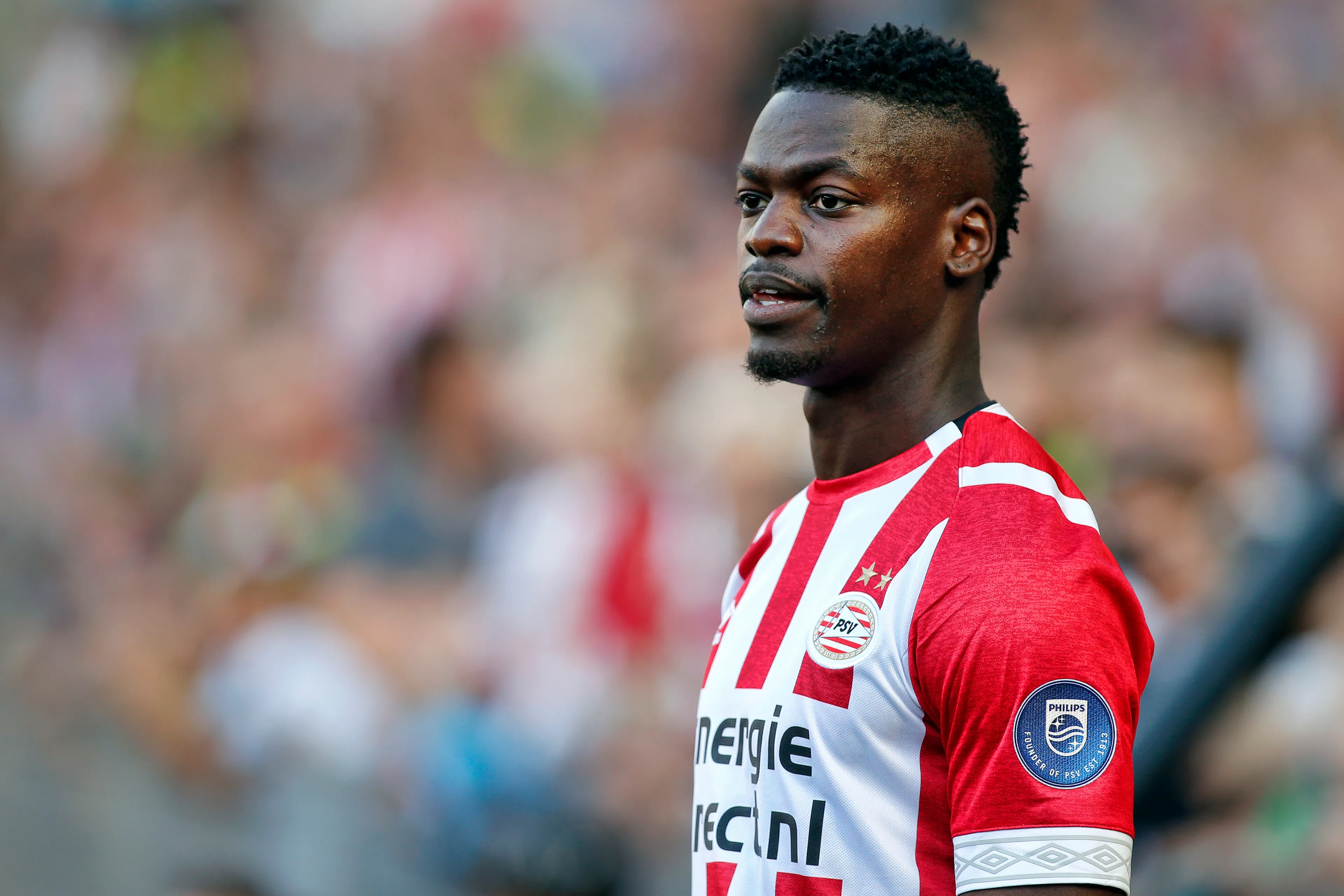 Nicolas Isimat-Mirin officieel naar Besiktas  
