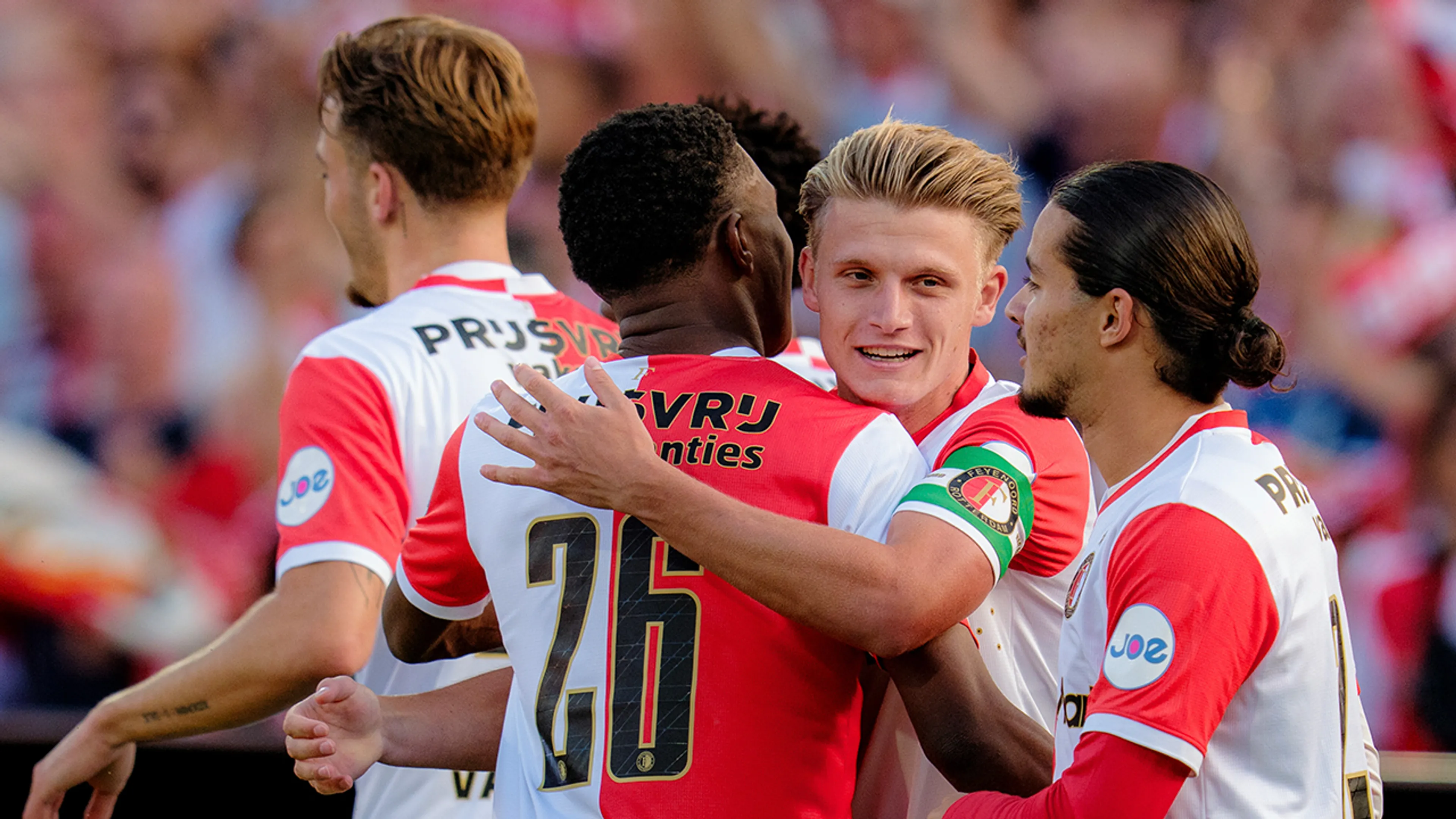 Feyenoord na fraaie treffer Sem Steijn eenvoudig langs NAC Breda