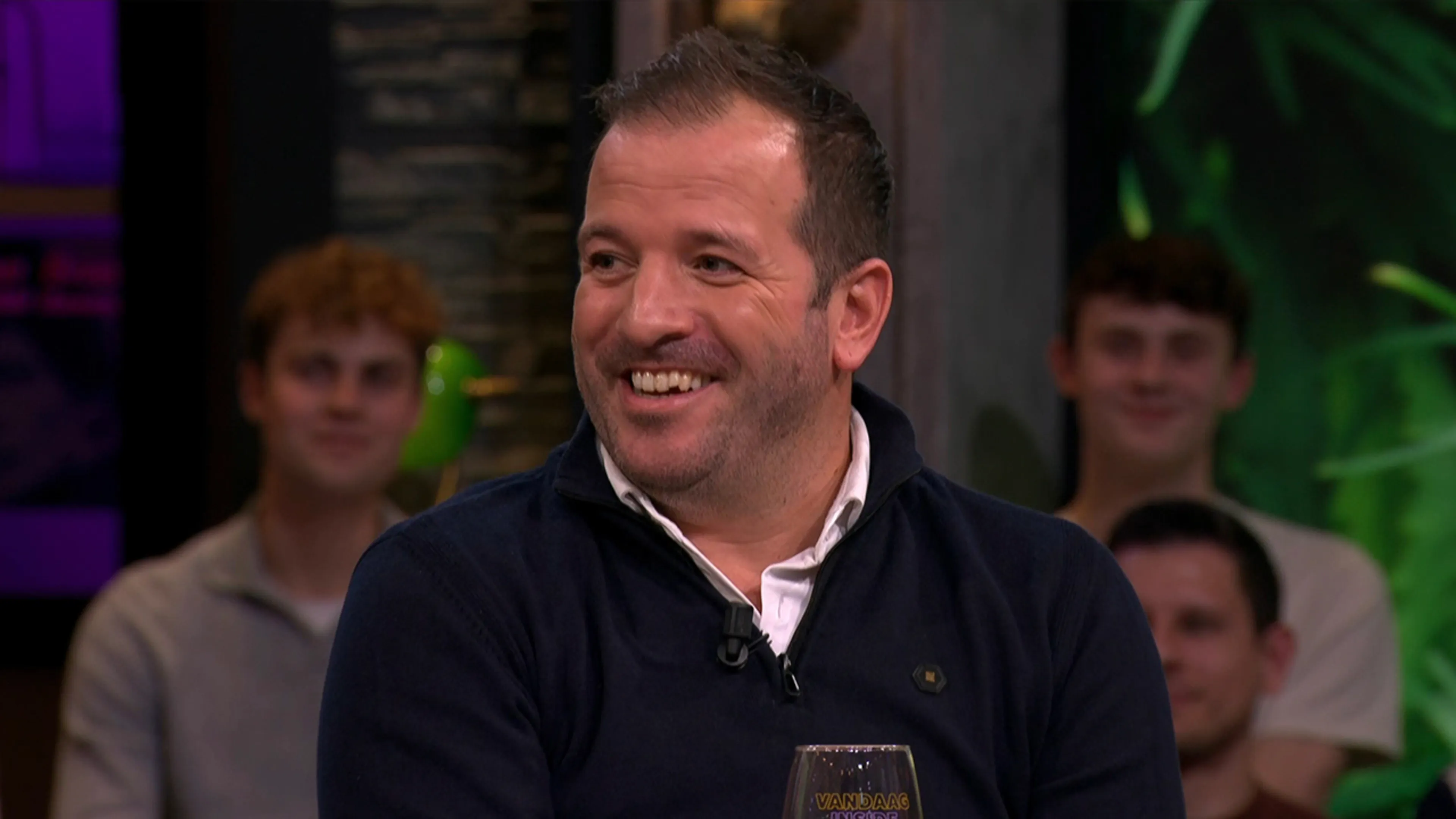Rafael van der Vaart haalt buitenlandse voorpagina na uitspraken in Vandaag Inside