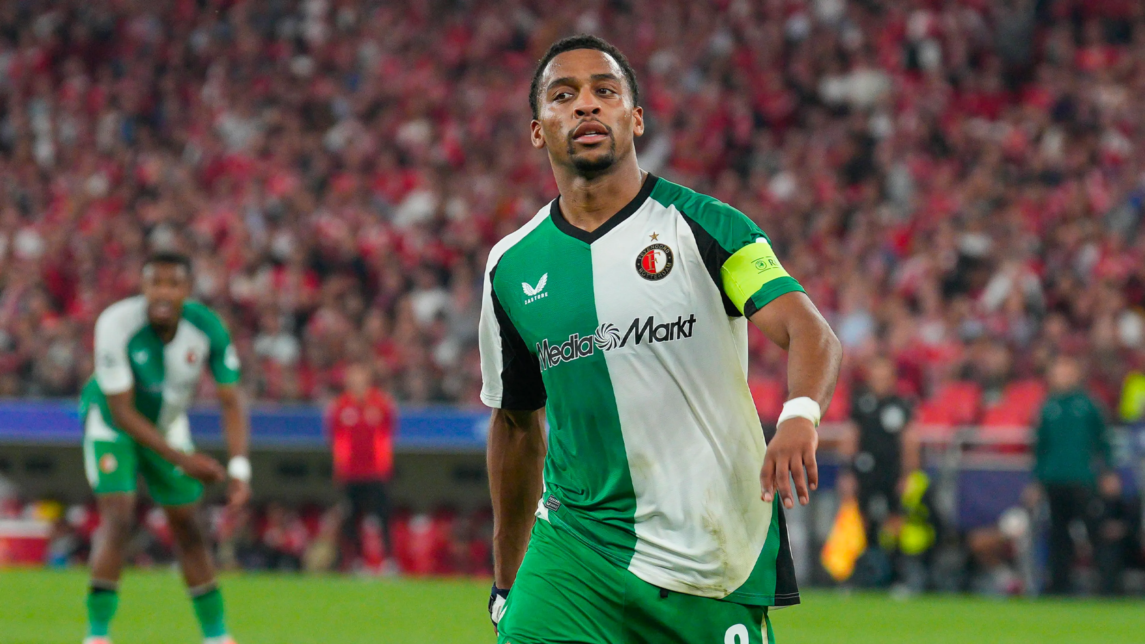 Goed nieuws voor Feyenoord: aanvoerder Timber inzetbaar in Klassieker
