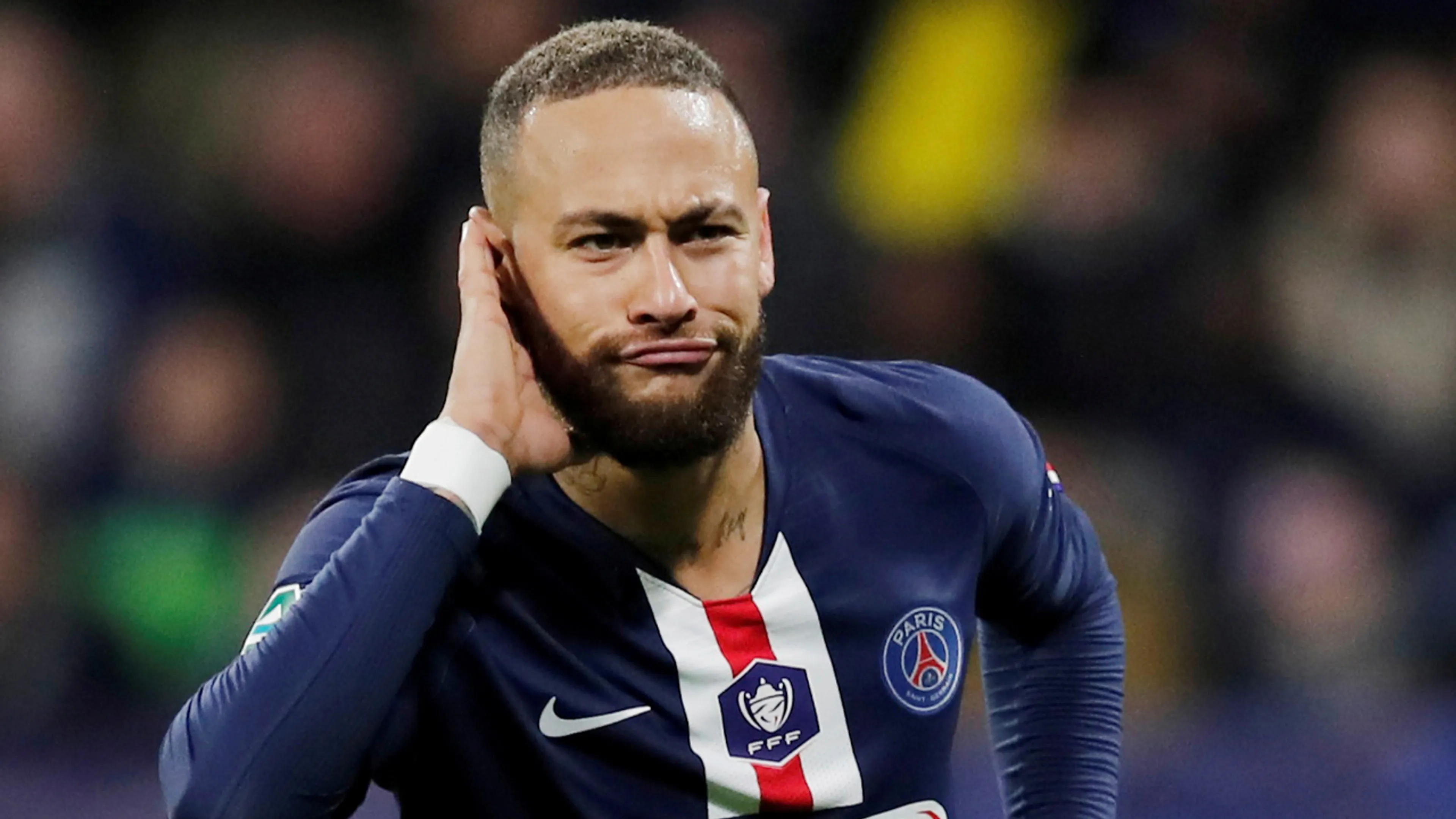 Neymar traint hard door in thuisland Brazilië