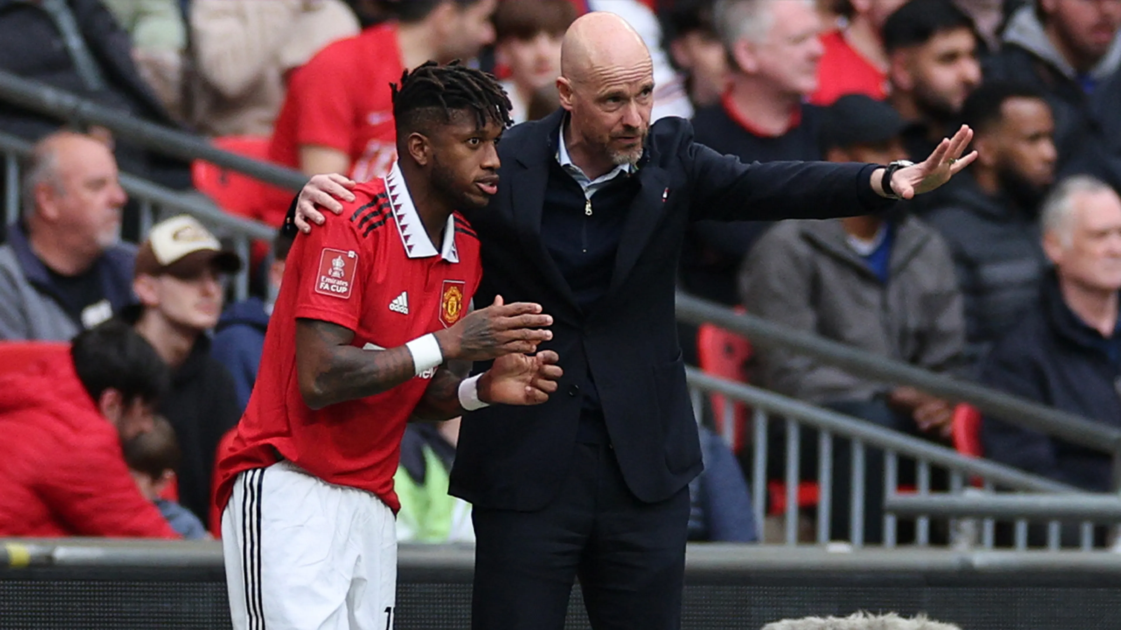 Ten Hag bereikt finale FA Cup met Manchester United na bloedstollende penaltyreeks