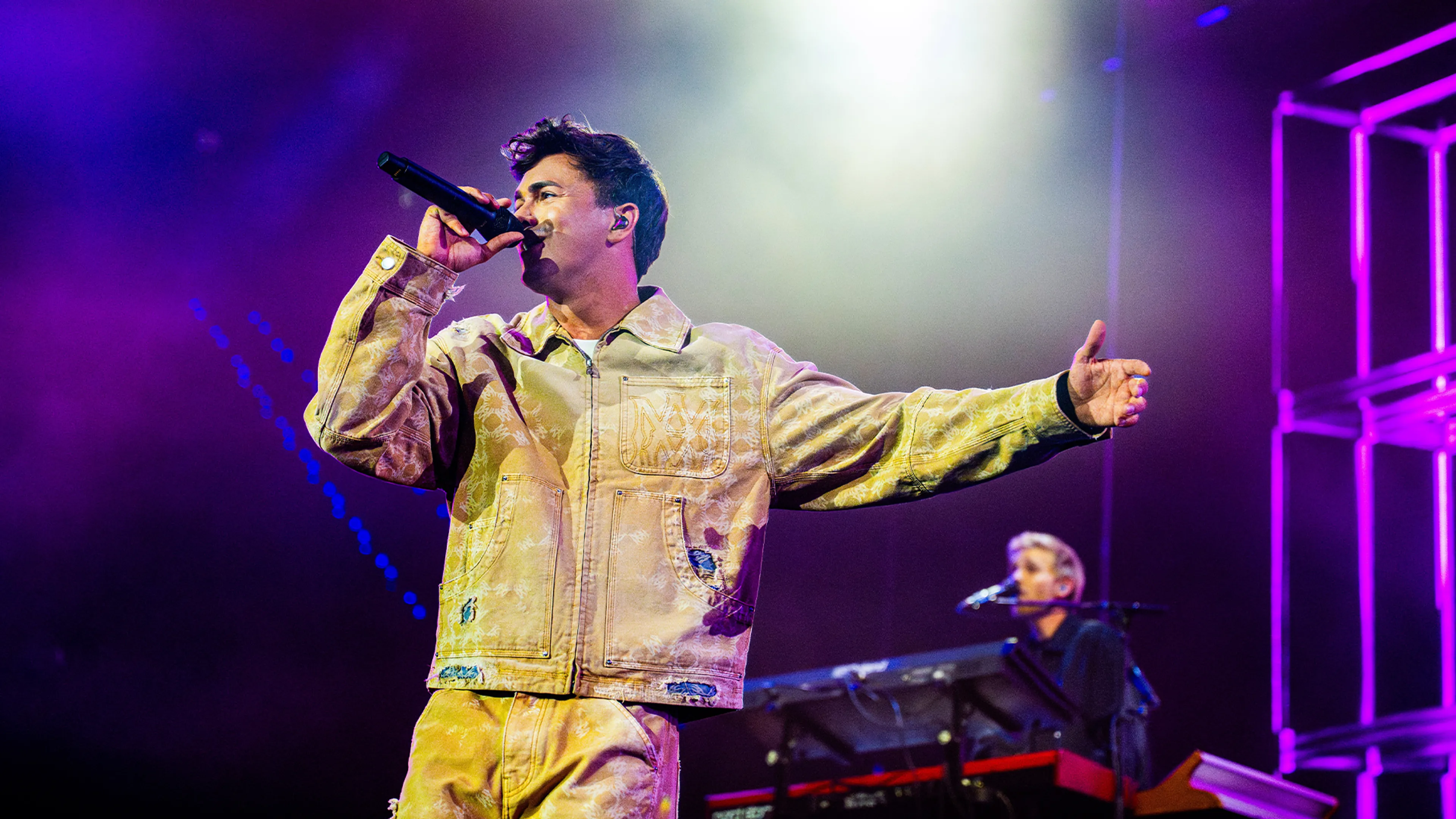 Flemming kondigt zijn eerste eigen openluchtconcert aan