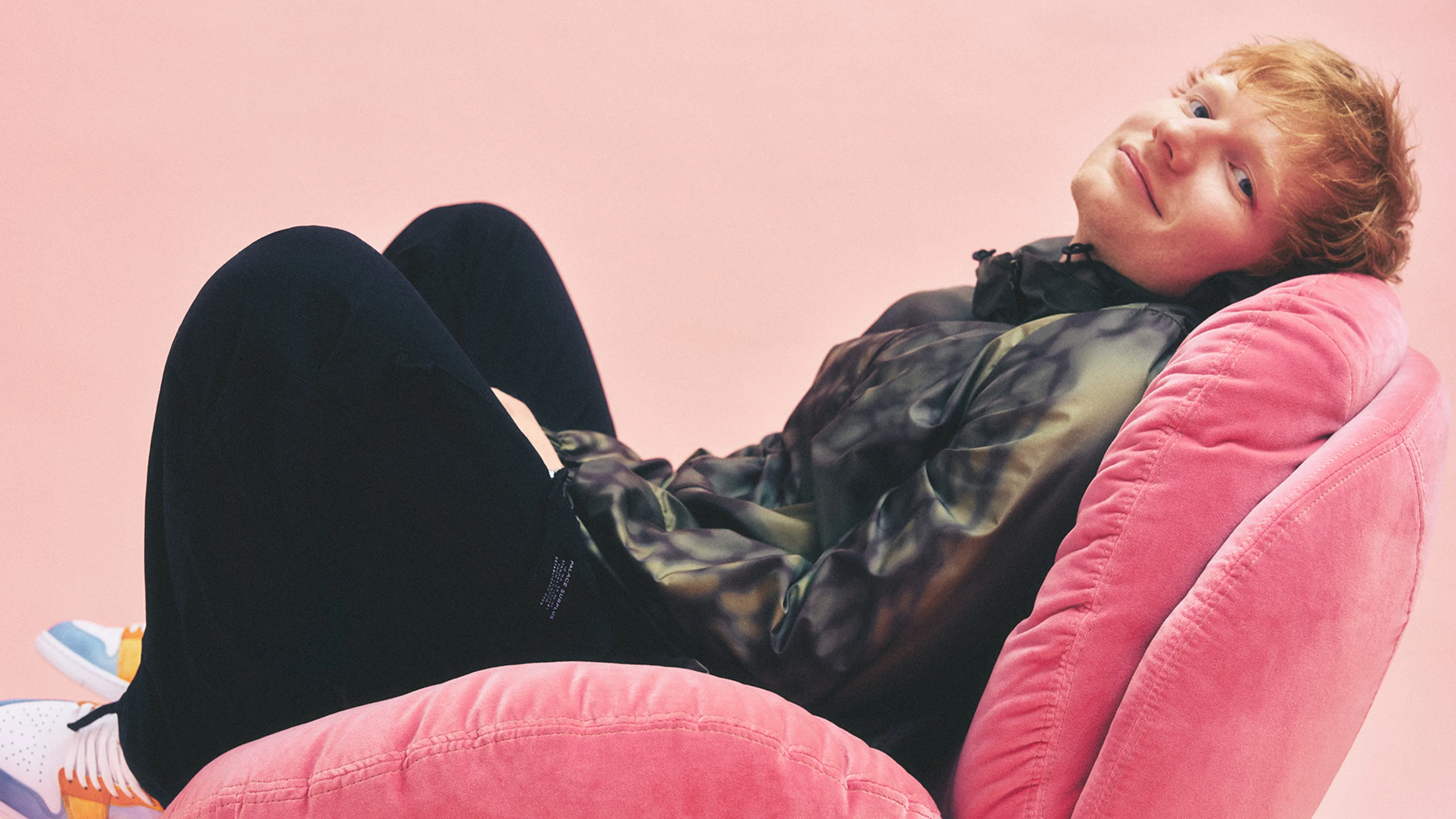 Ed Sheeran brengt gloednieuw album Play uit