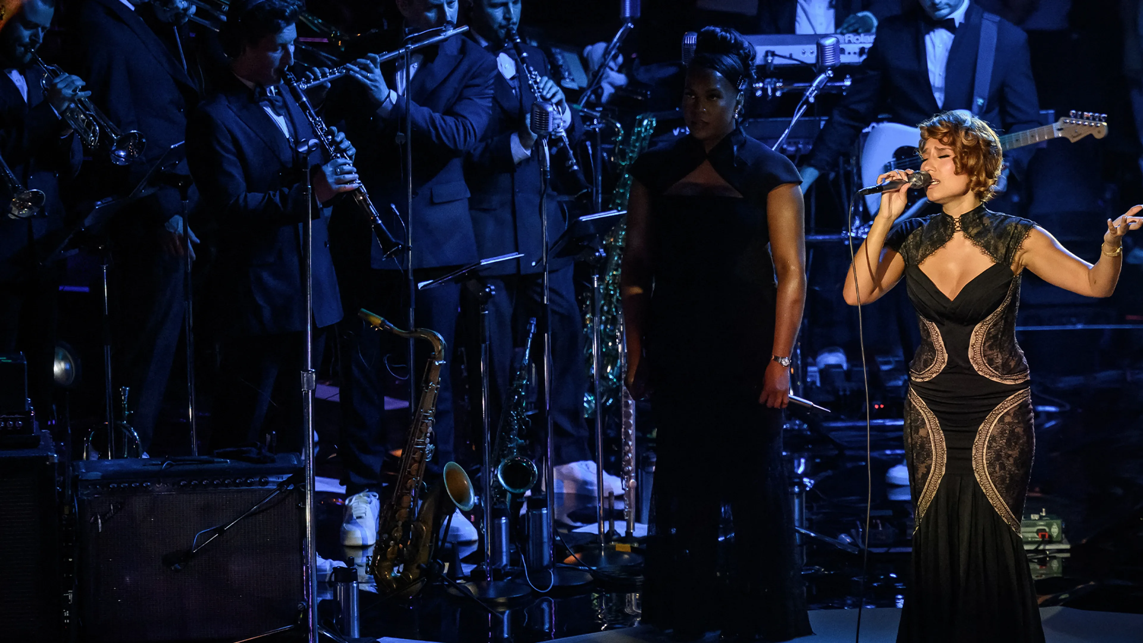 RAYE, sombr en Teddy Swims brengen bijzonder eerbetoon aan George Michael