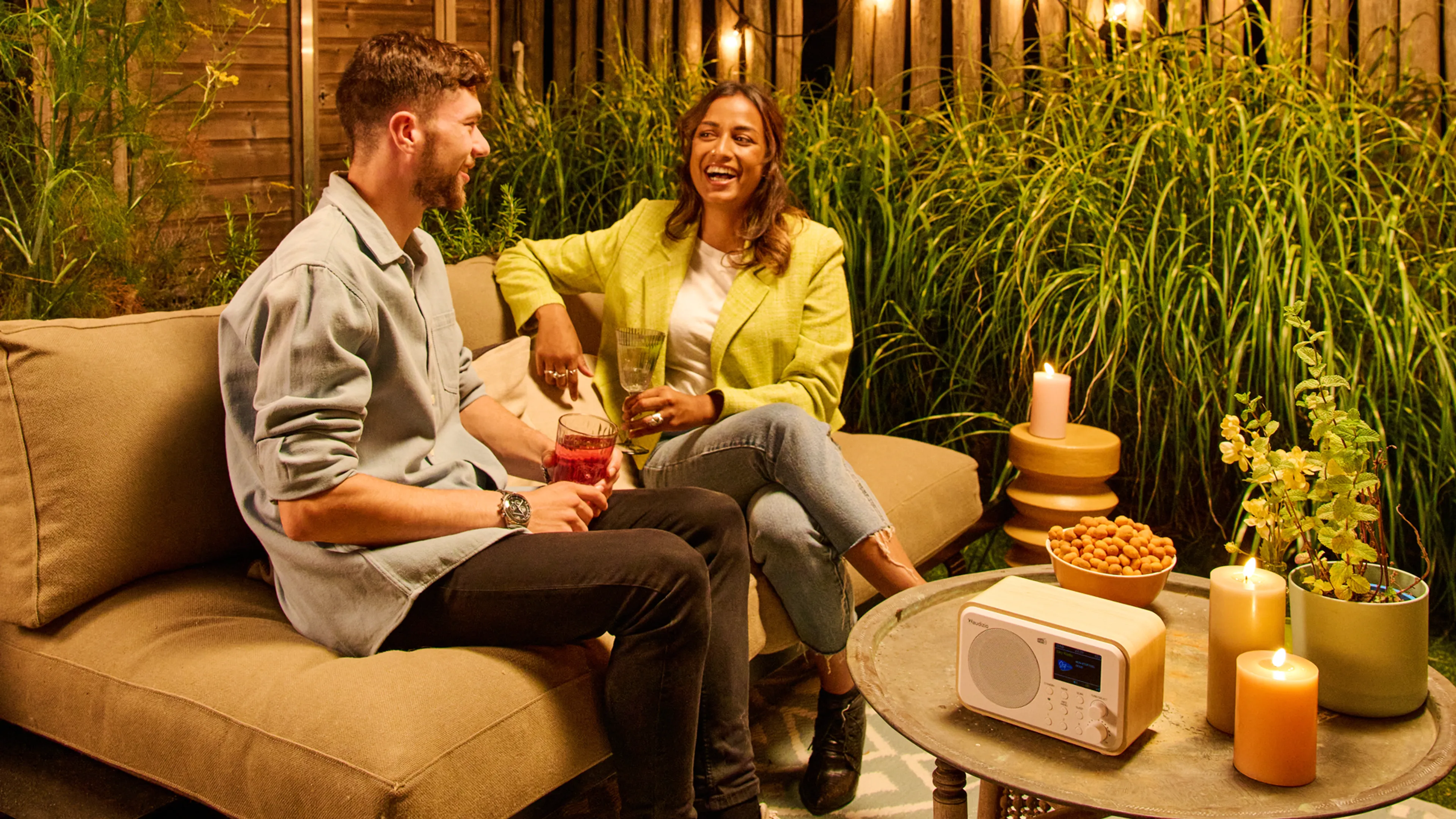 Sky Radio casten naar je speakers: zo luister je overal in huis of in de tuin