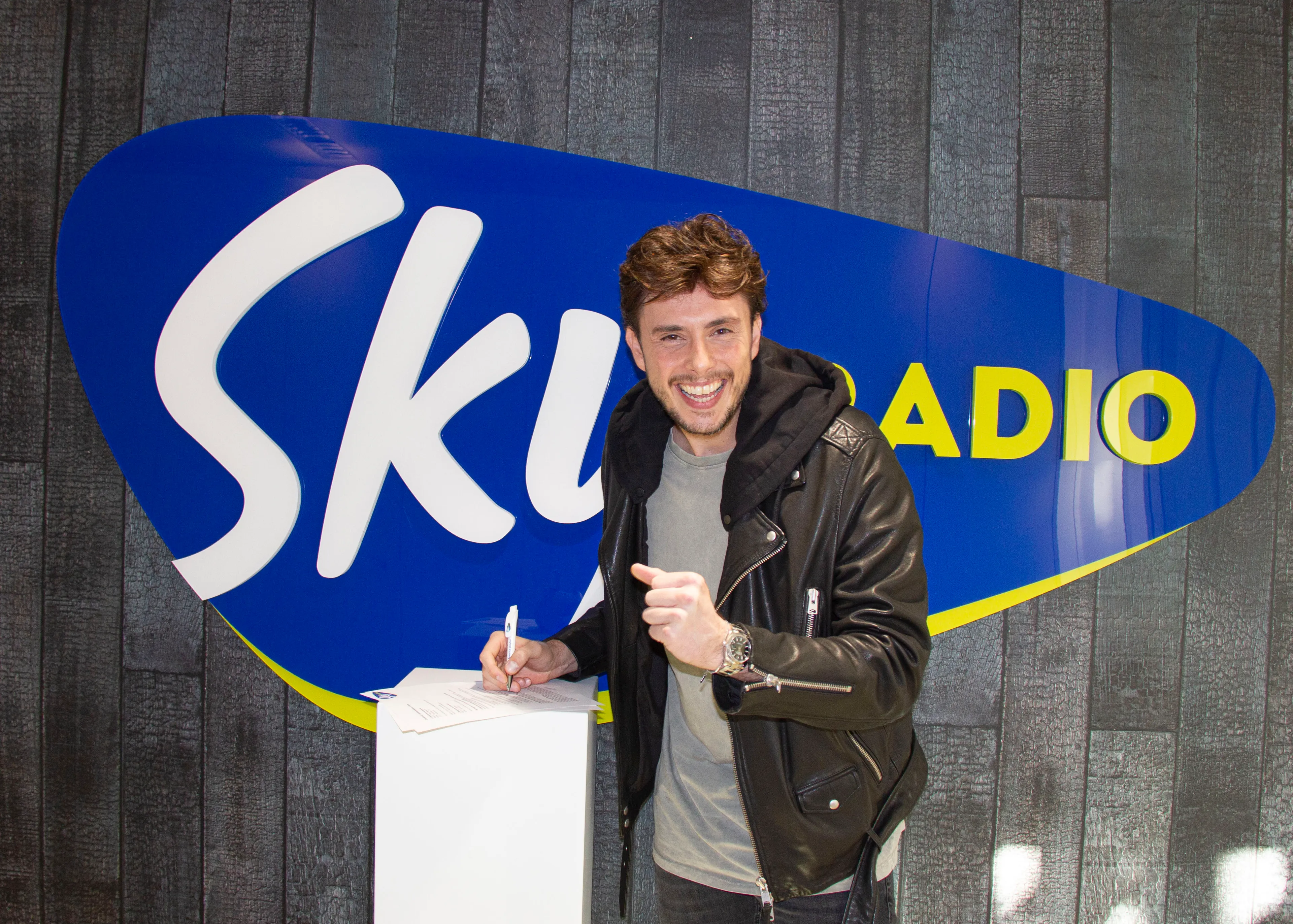 Leuk nieuws! Mark Labrand tekent 3 jaar bij als stationvoice bij Sky Radio
