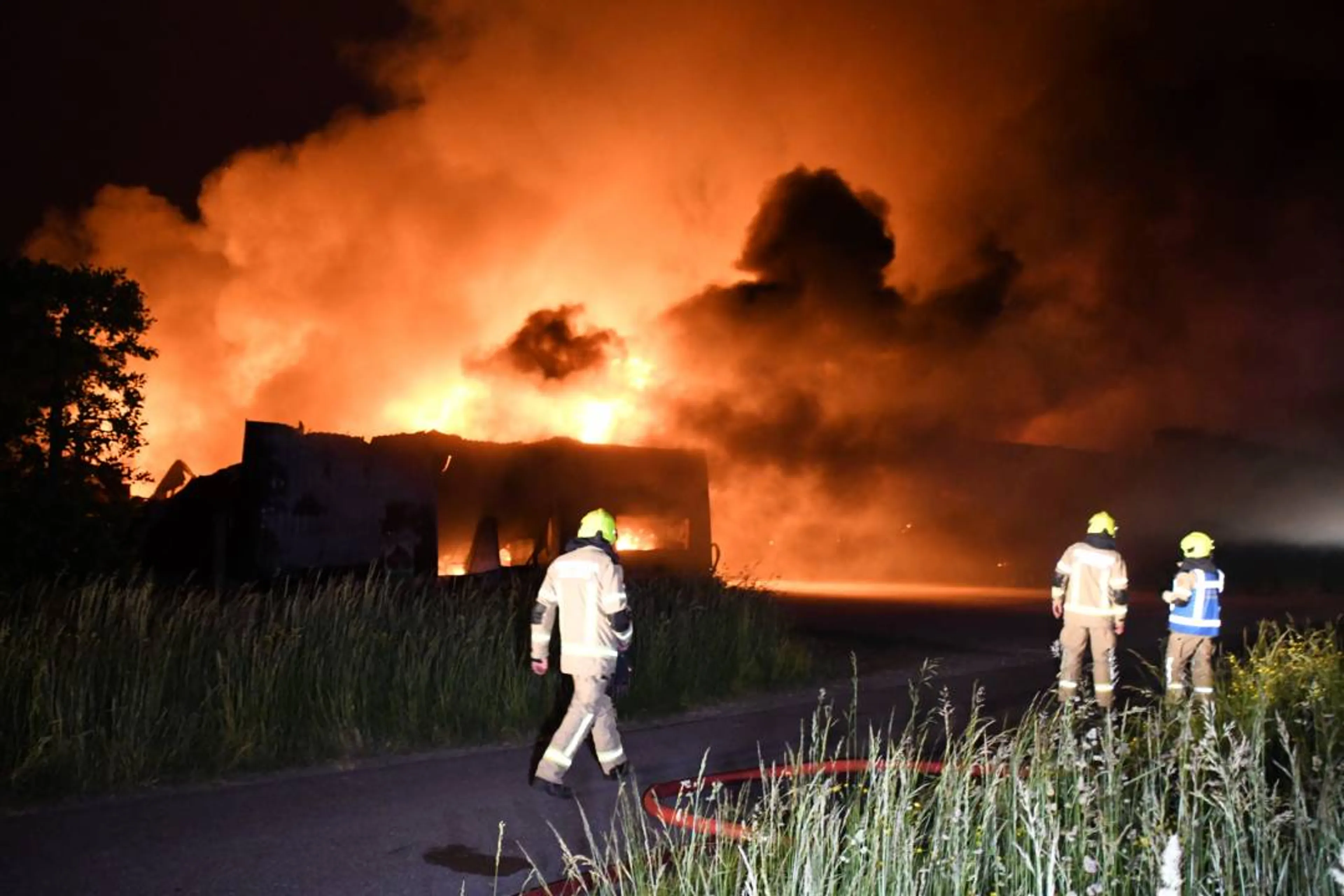 Tientallen caravans verwoest na grote brand in Oudelande