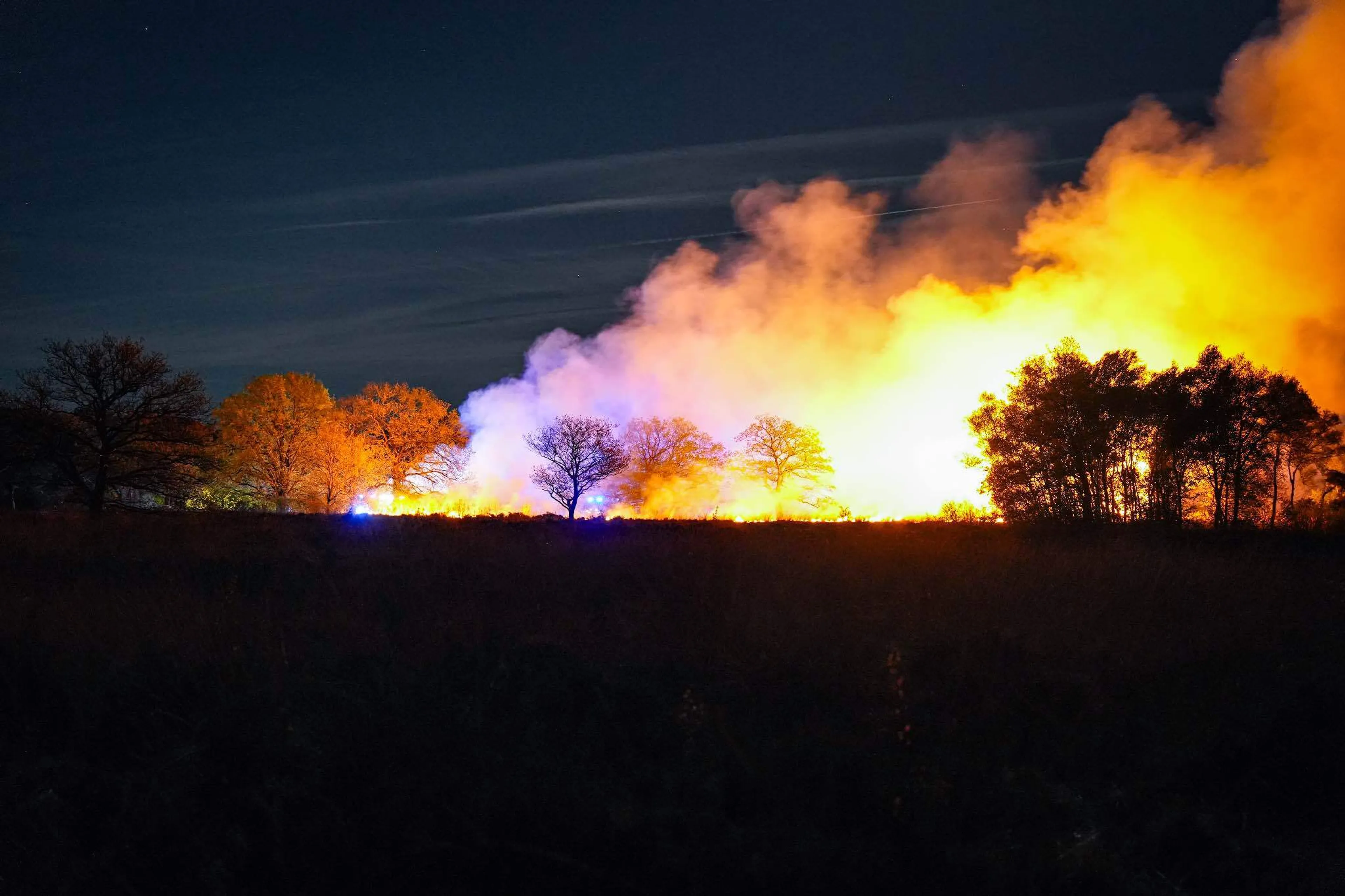 Opnieuw natuurbrand op defensieterrein, nu in Assen: NL-Alert verstuurd