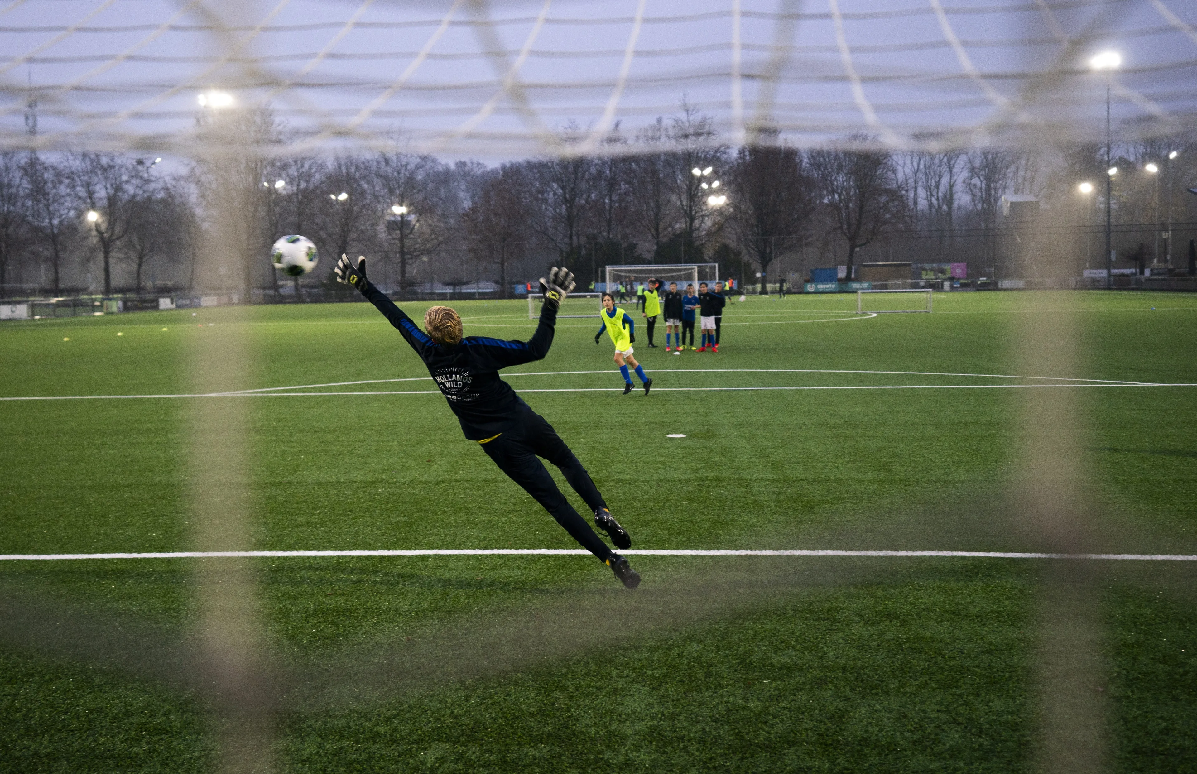 Ouders van 9-jarige voetballer stappen naar de rechter: 'Zoon wil niet meer keepen'