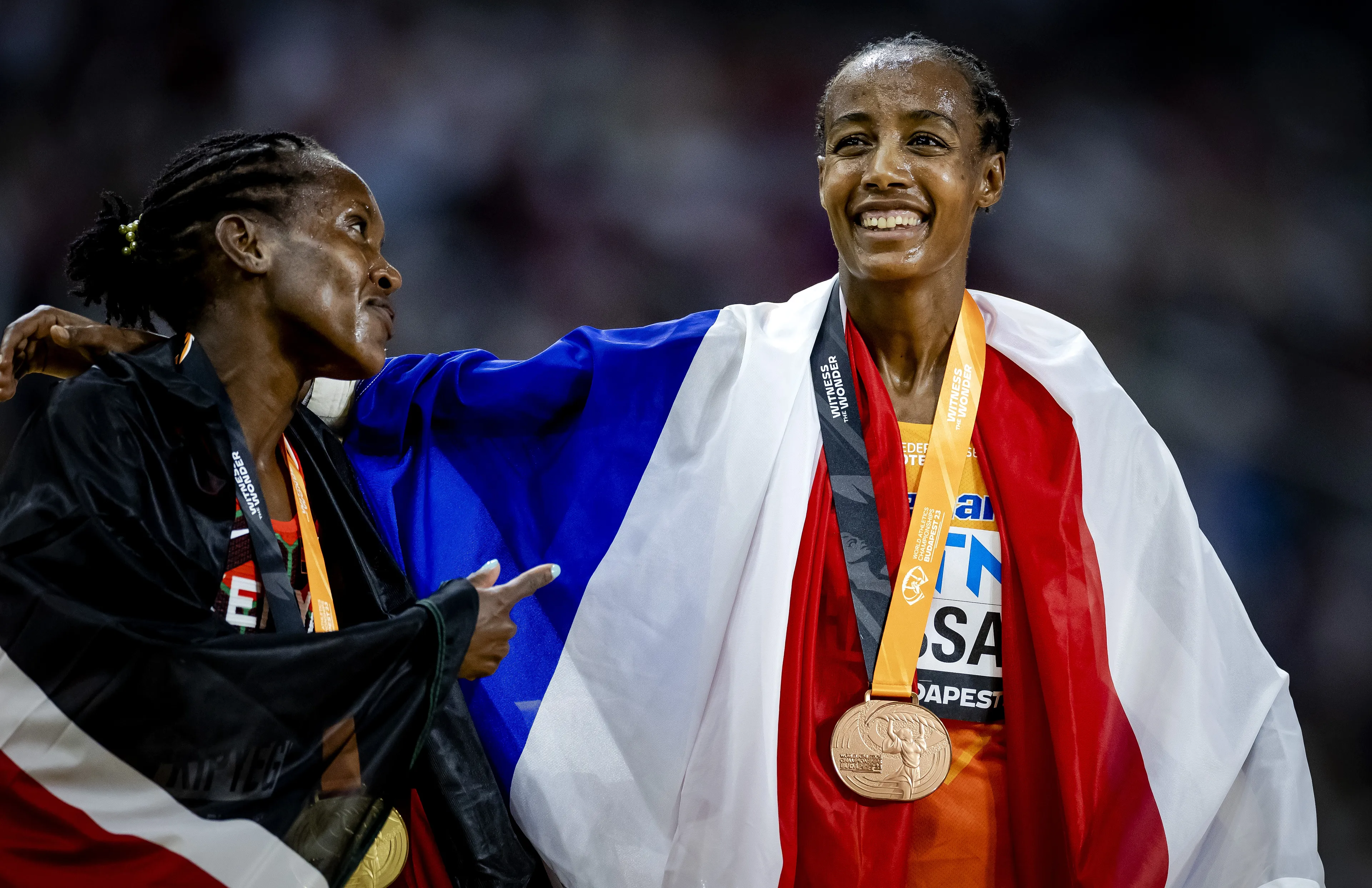 Hassan maakt val op WK-atletiek goed en pakt brons op 1500 meter