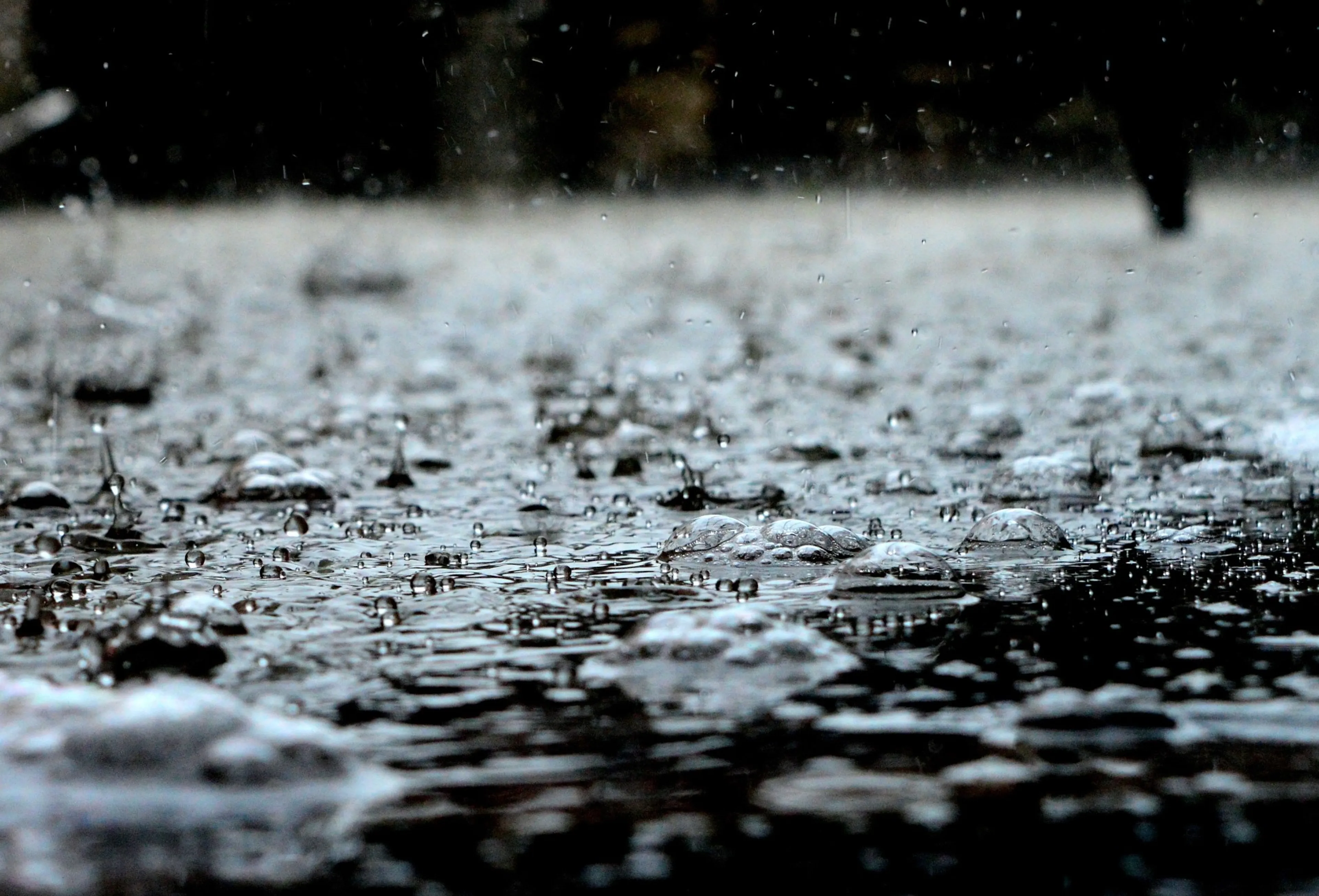 Natte week op komst: fikse buien en onweer verwacht