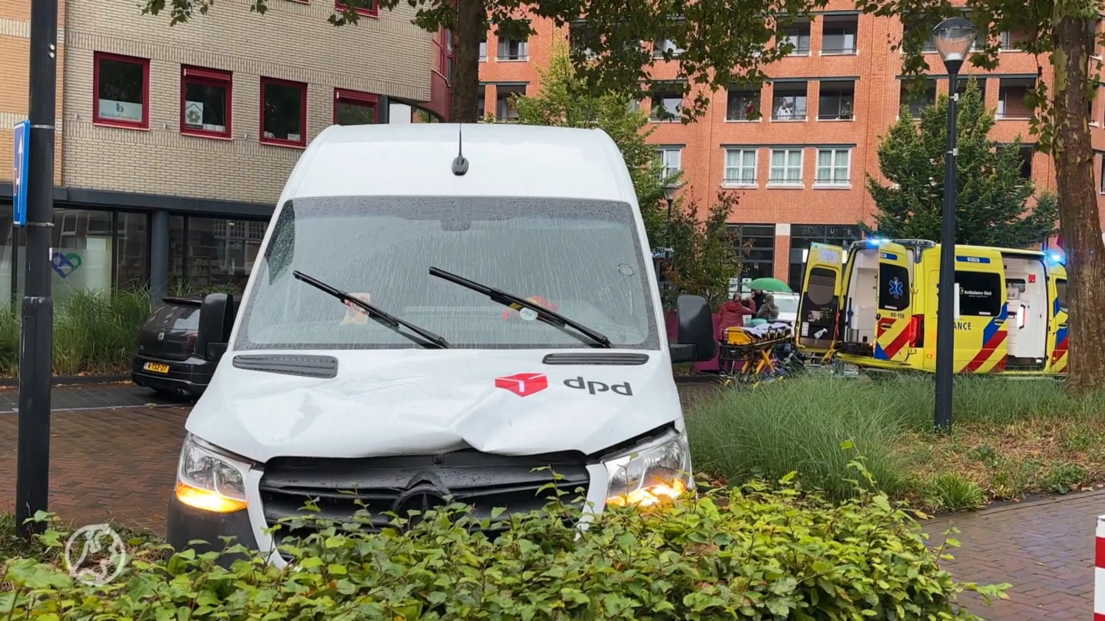 'Meisje ernstig gewond bij aanrijding met busje Nijverdal'