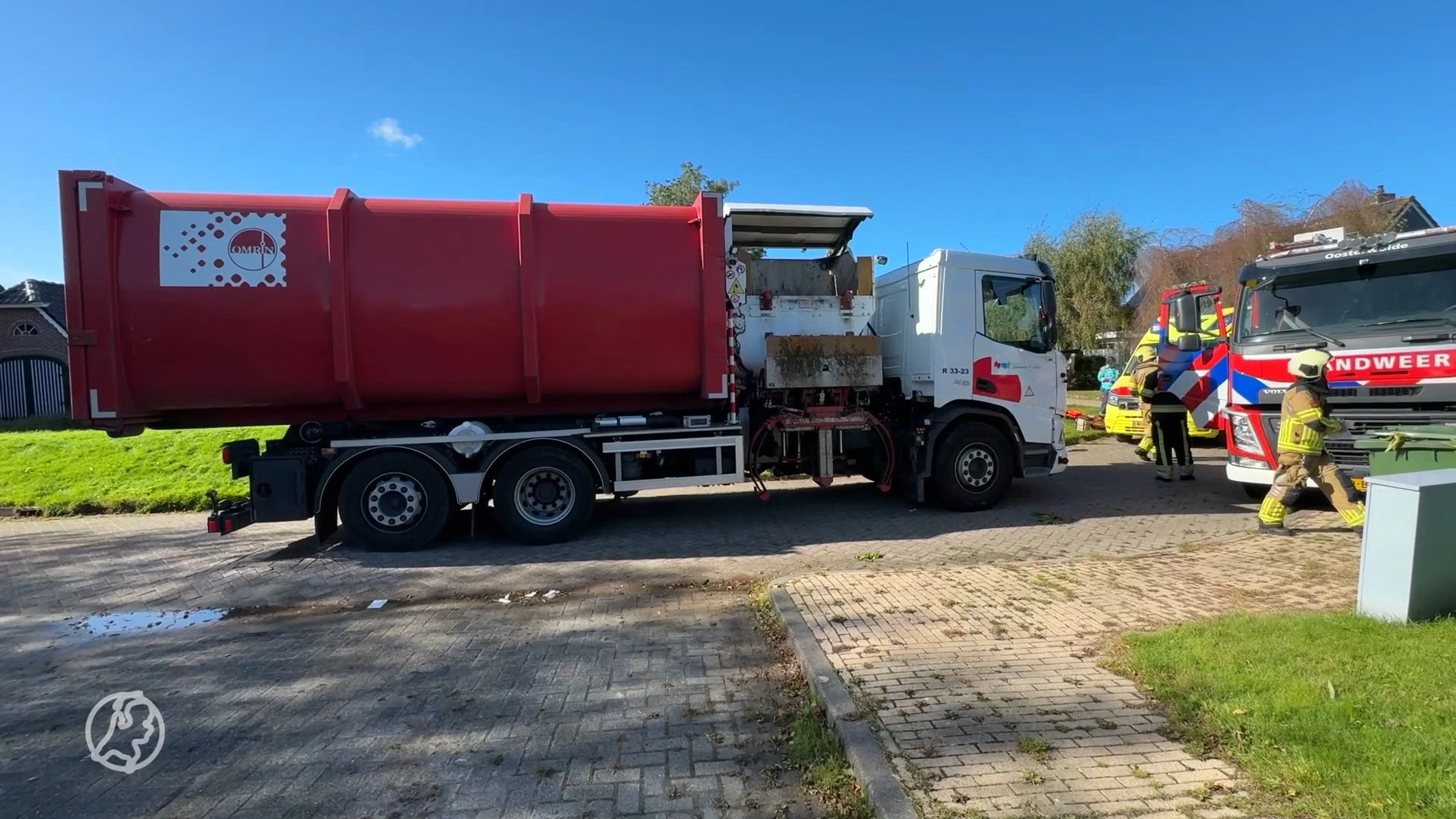Man overreden door vuilniswagen in IJlst