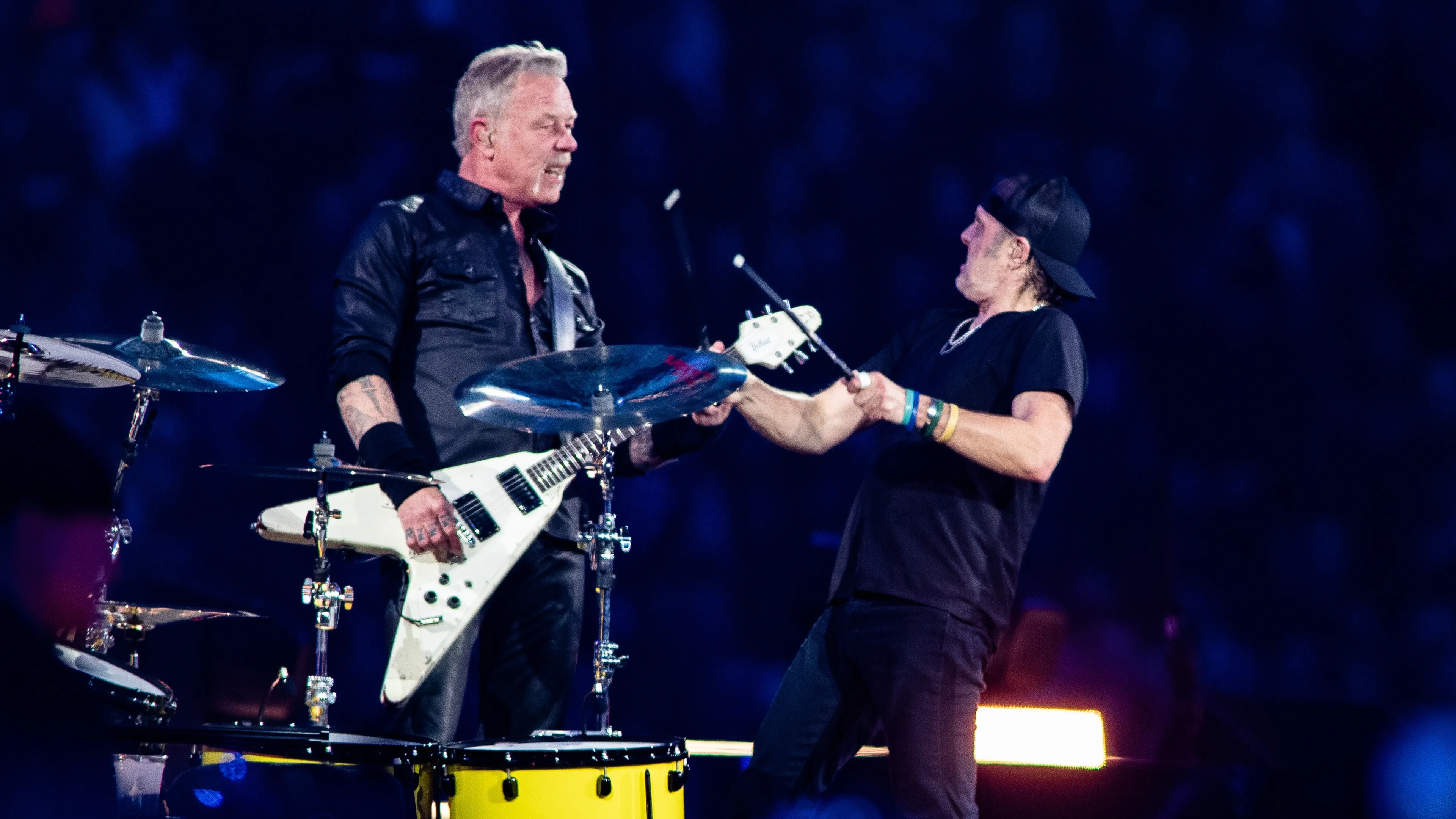 Metallica geeft 'overweldigend' bedrag aan Blijf Groep