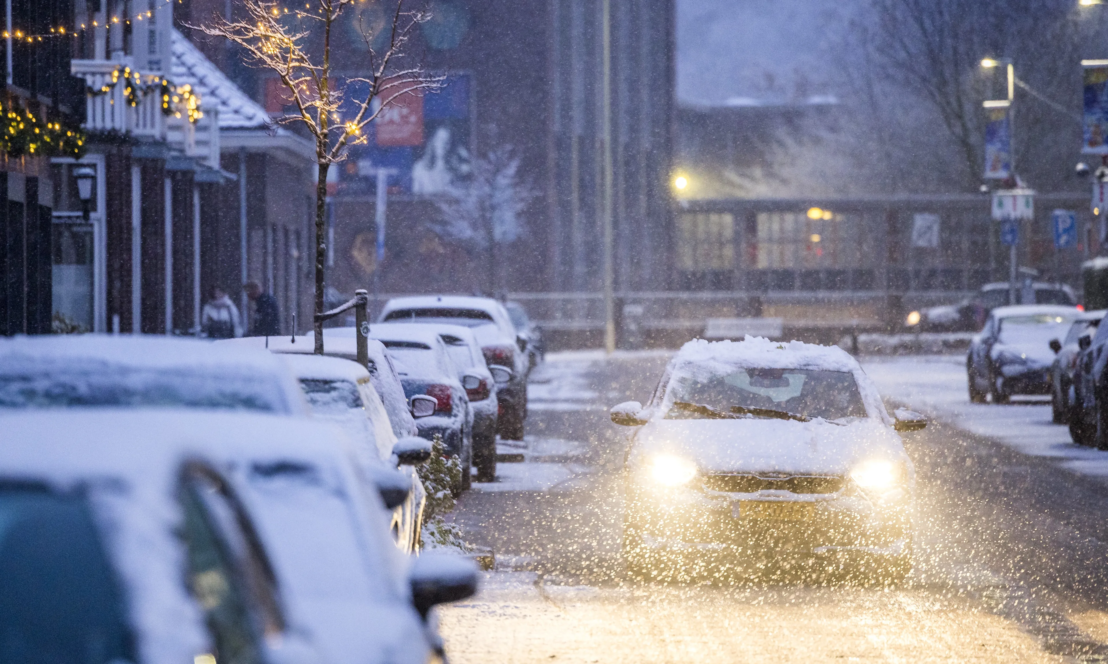 Laat je niet verrassen door sneeuw en gladheid: zo kom je veilig thuis