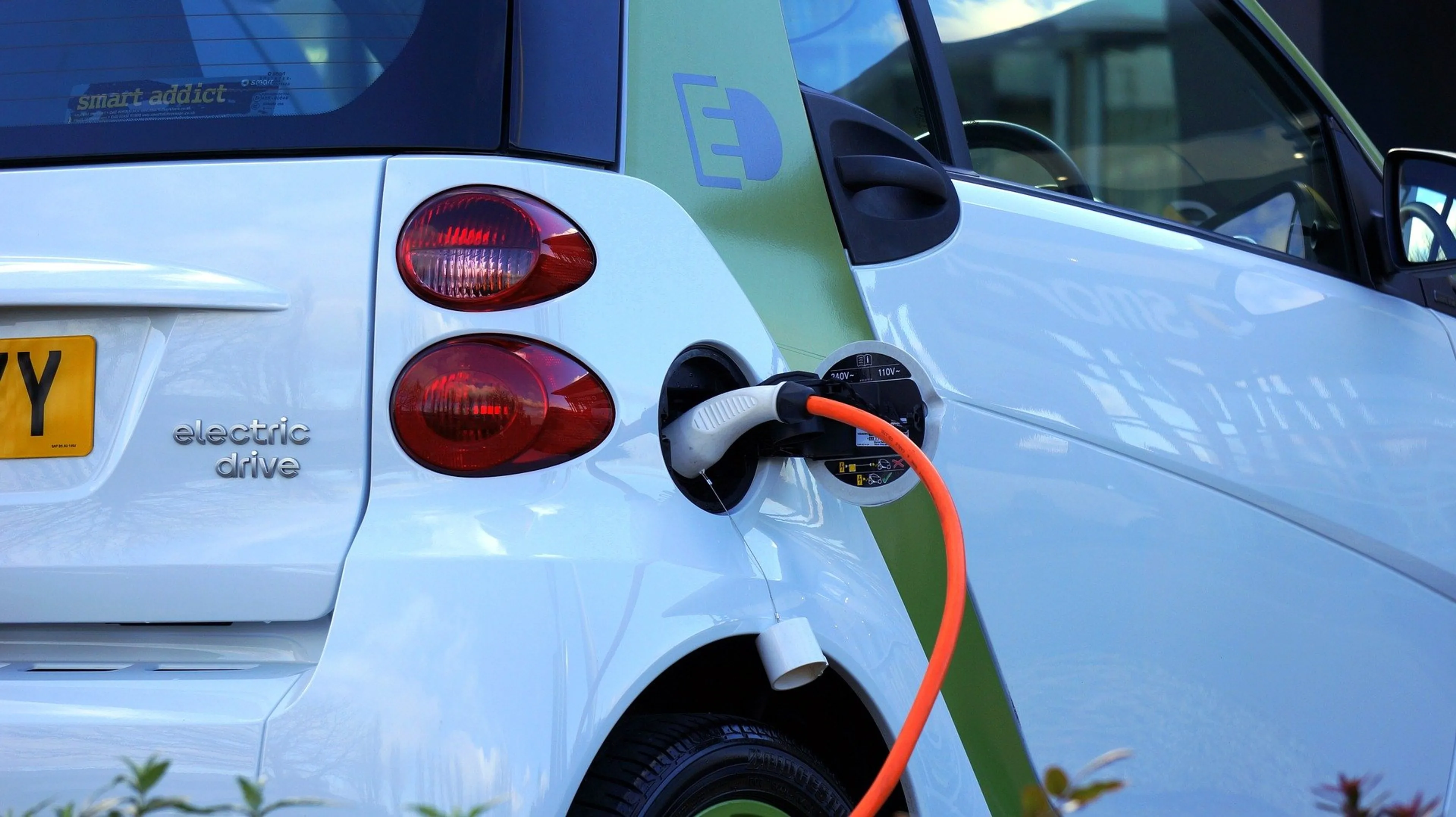 'Kabels elektrische auto's tijdens laden steeds vaker doorgeknipt' 