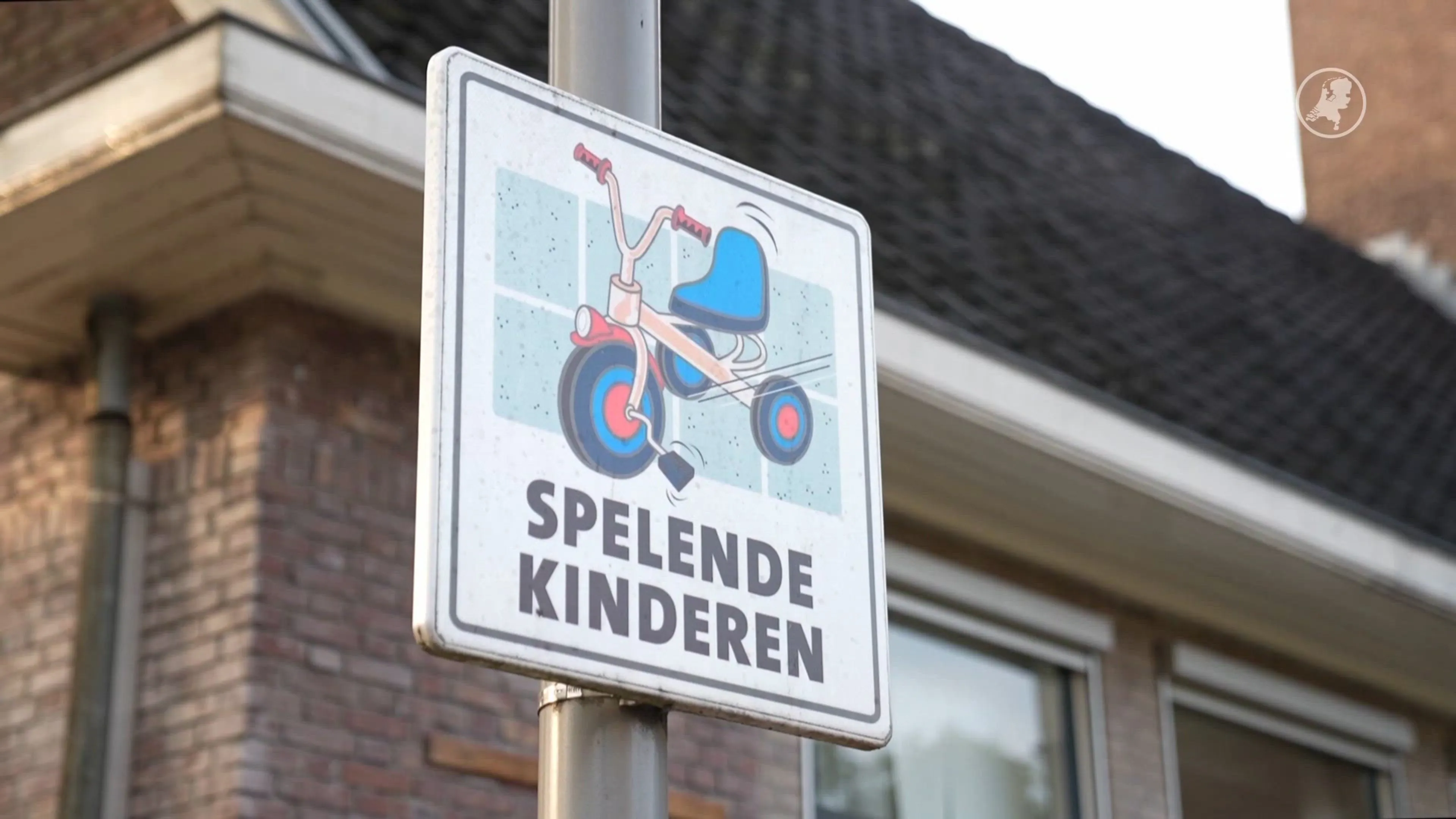 Mogelijke ontvoering in Rotterdam: kind zou busje zijn ingetrokken