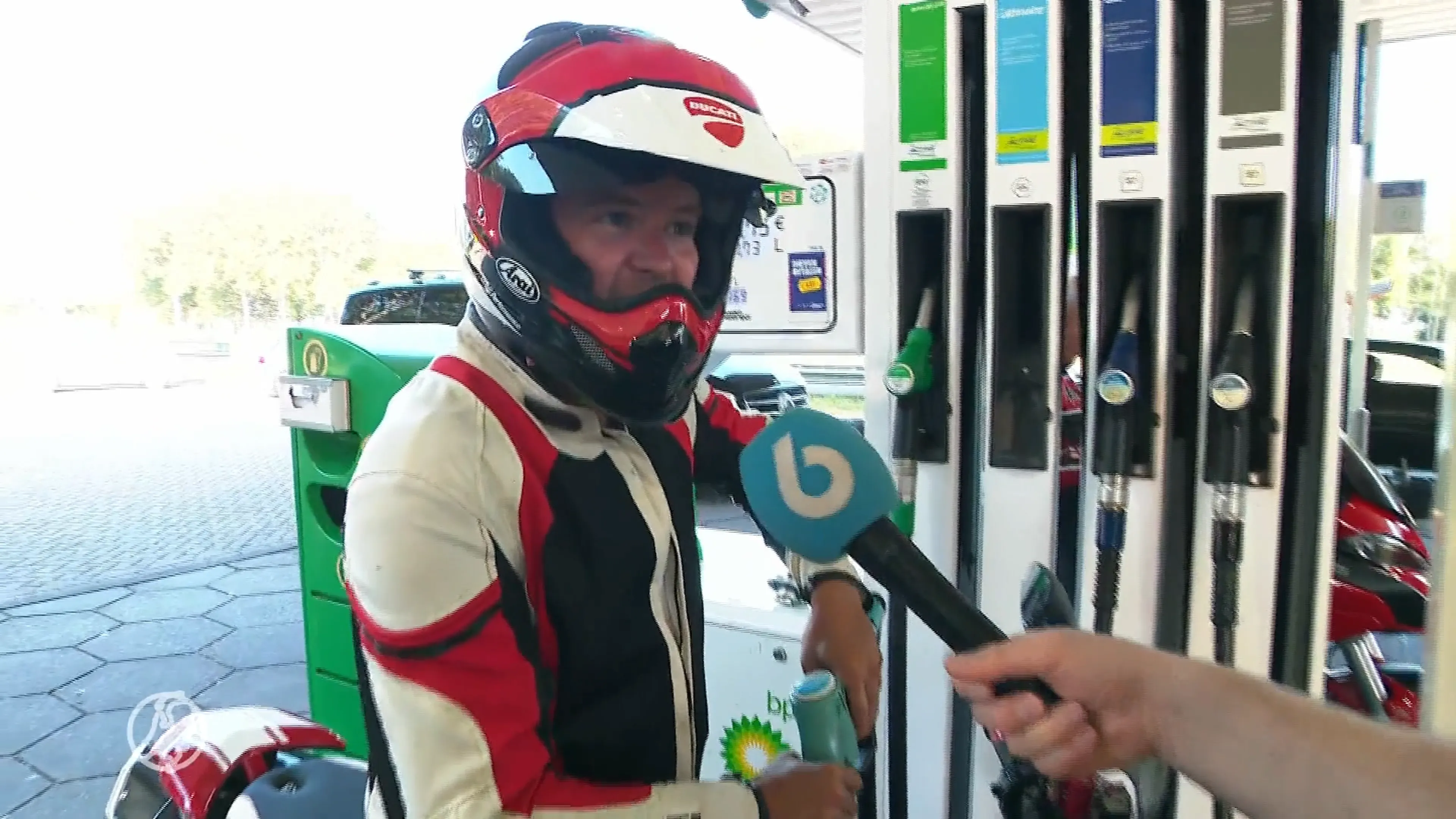Motorfanaten maken zich klaar voor bloedhete TT Assen