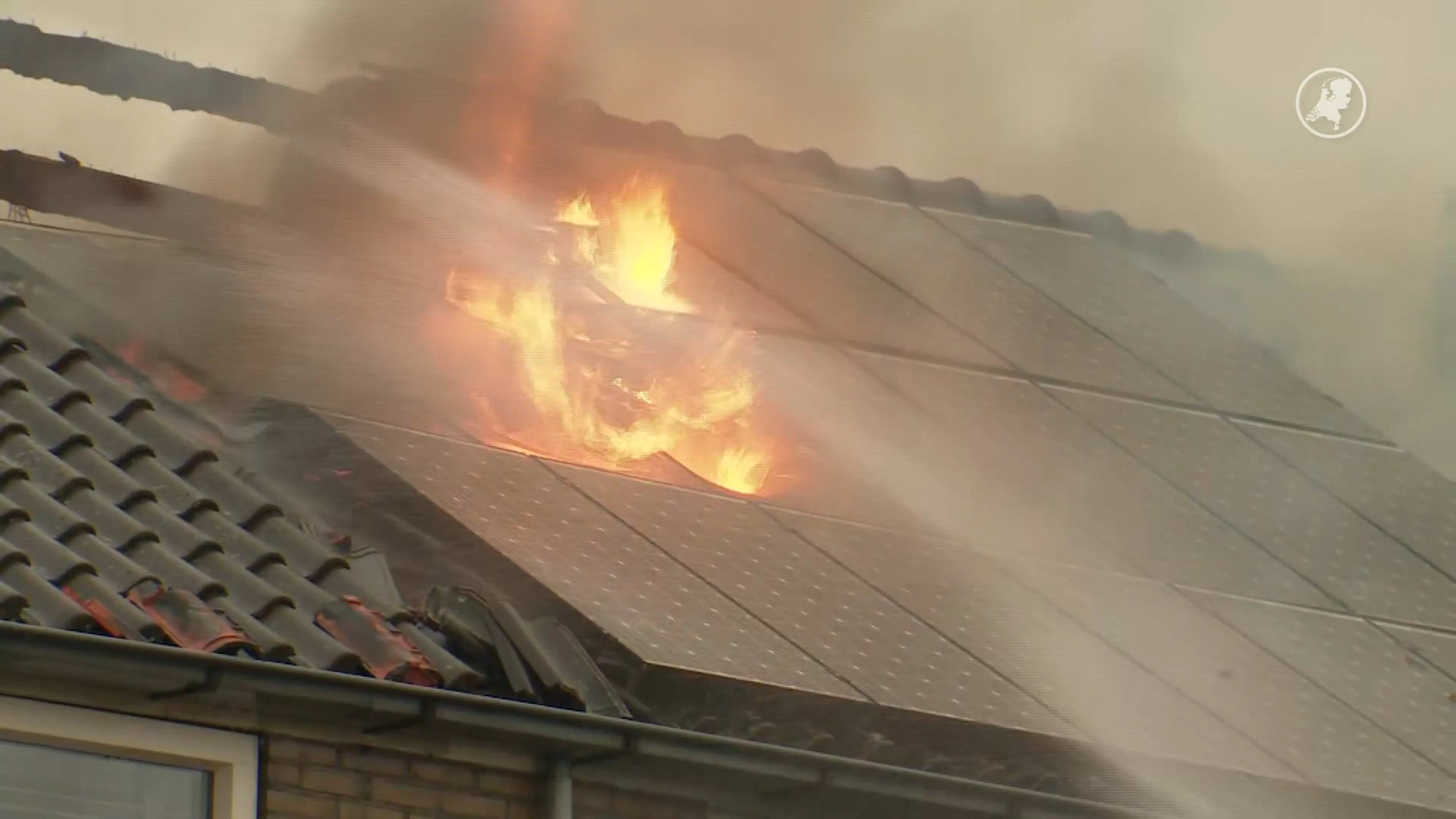 Vrouw (20) overleden door grote woningbrand IJsselstein
