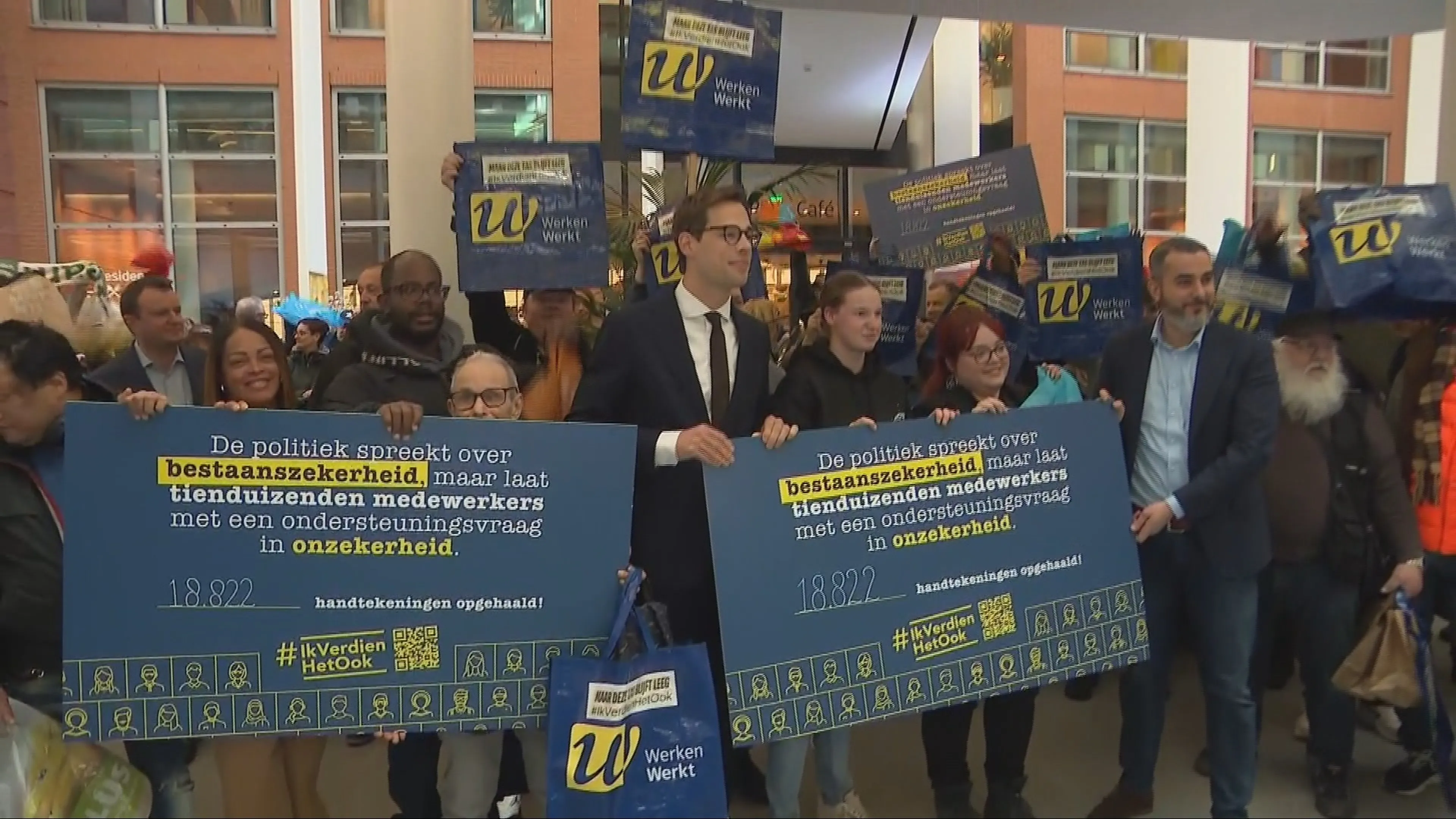 Sociale werkplaatsen boos om lagere lonen: petitie aangeboden aan kabinet
